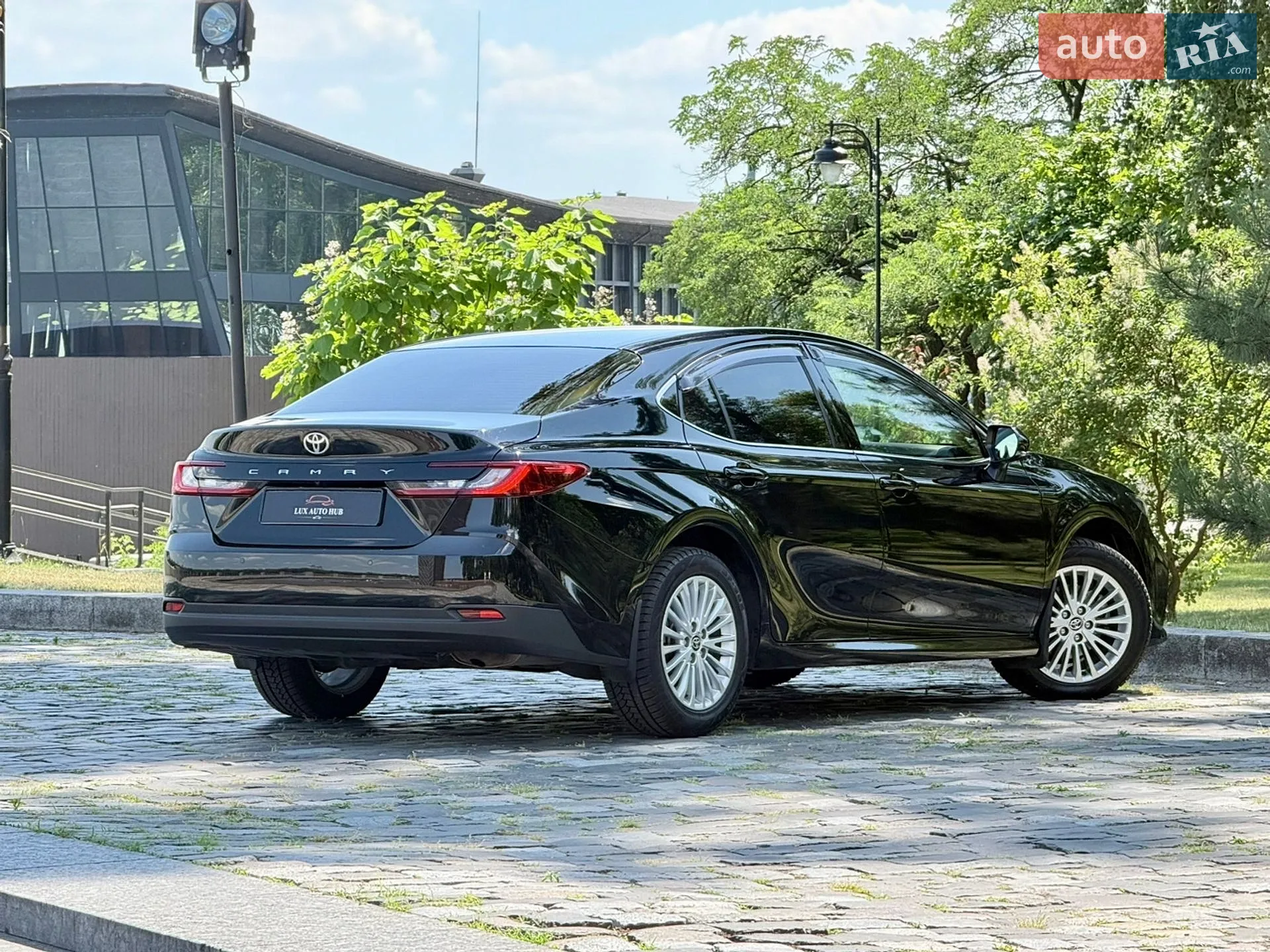 2025 Toyota Camry - мініатюра 217