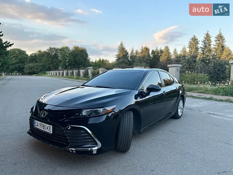 Toyota Camry 2021