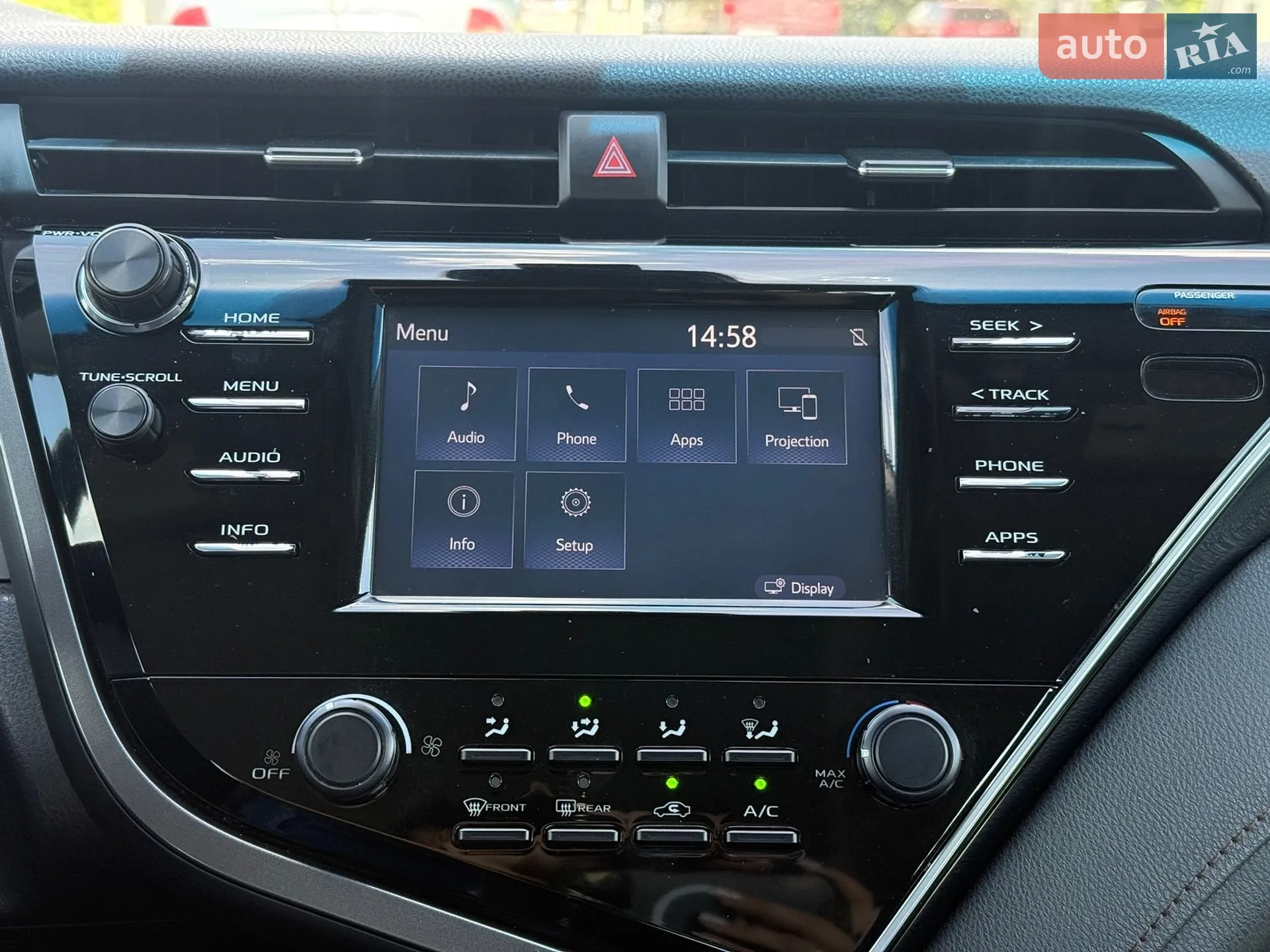 2018 Toyota Camry - мініатюра 23