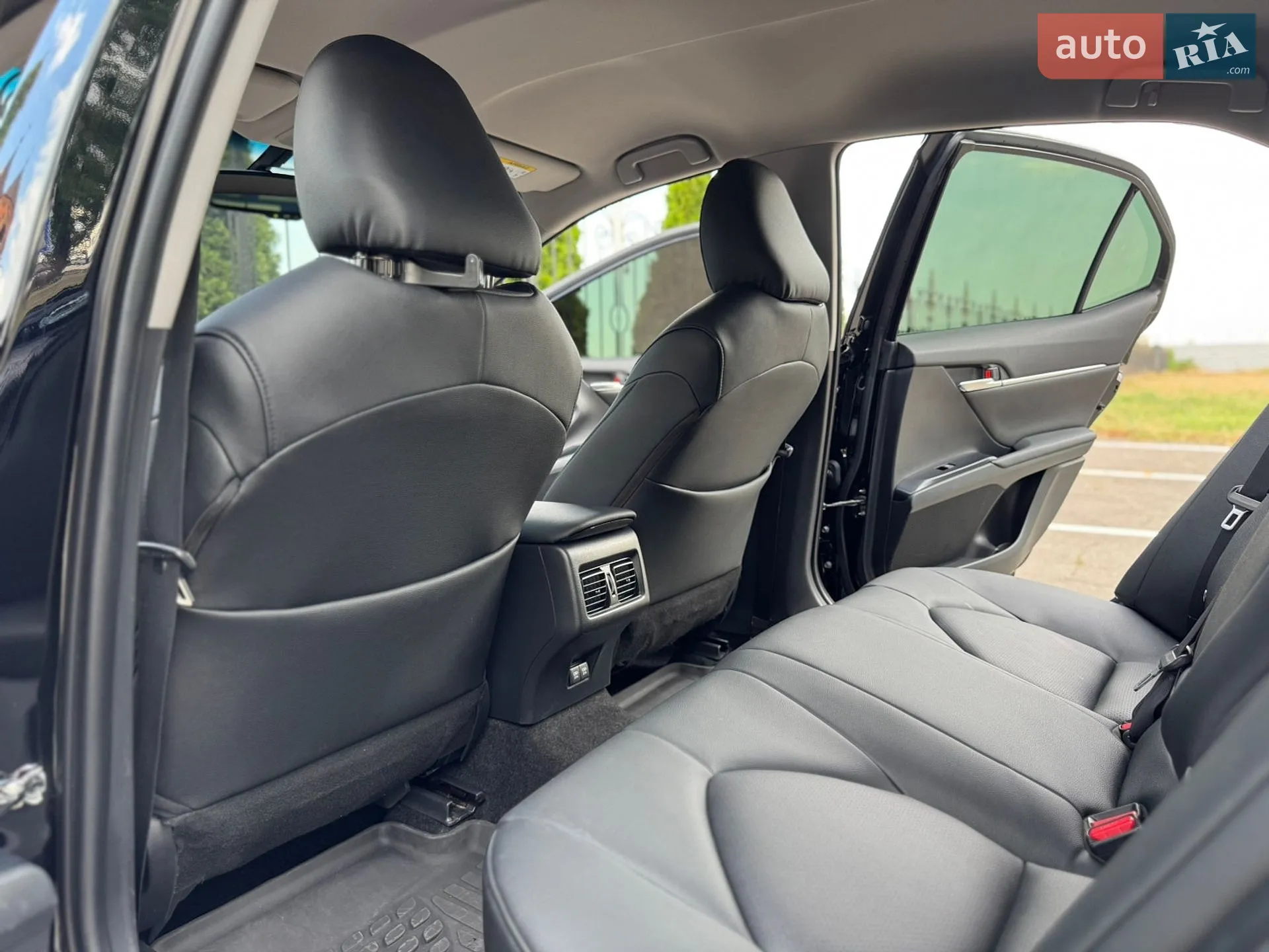 2020 Toyota Camry - мініатюра 36