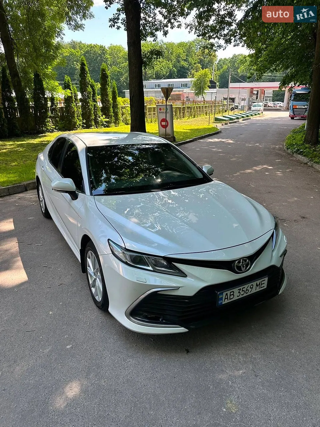 2021 Toyota Camry - мініатюра 3