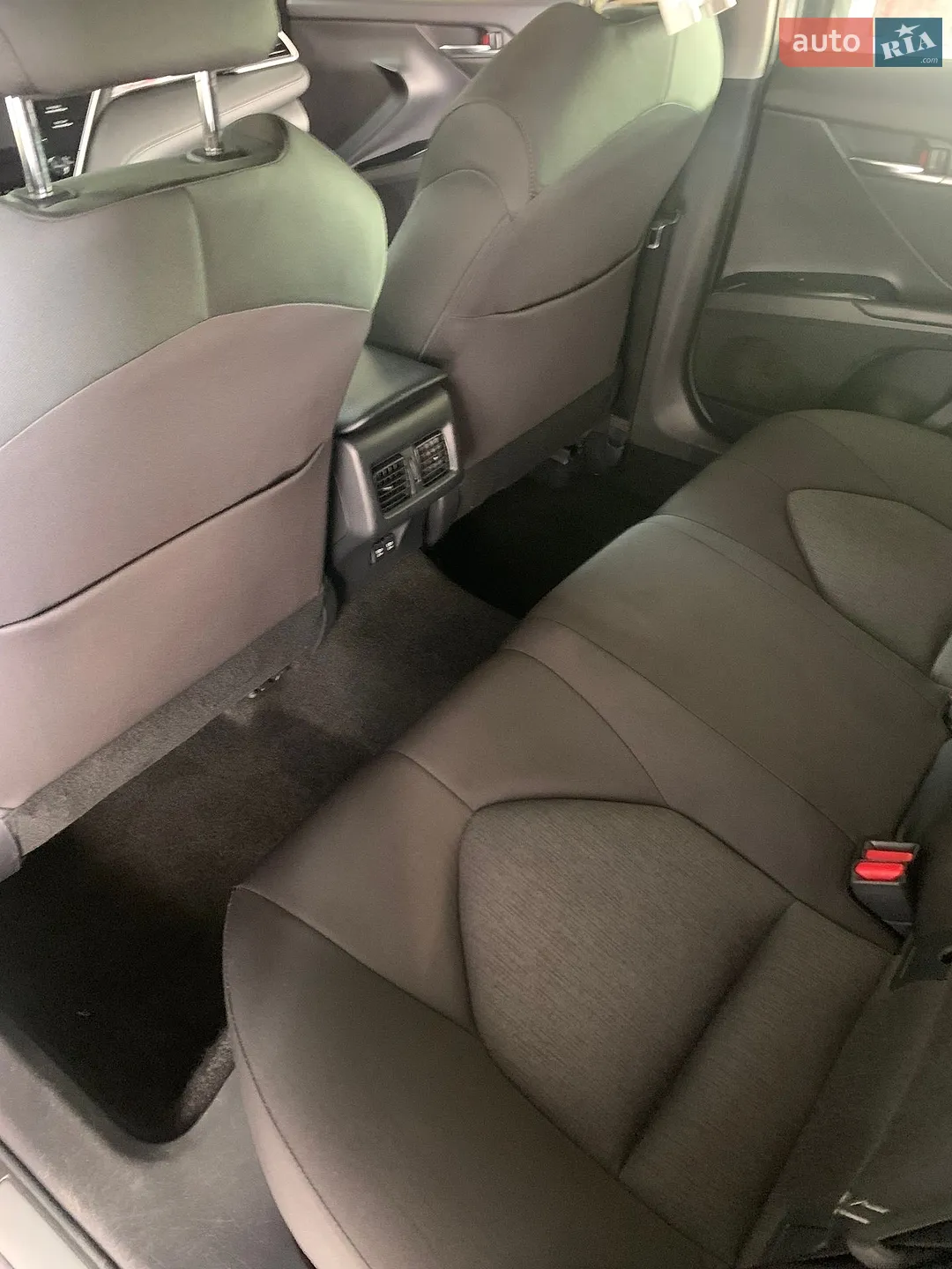 2018 Toyota Camry - мініатюра 13