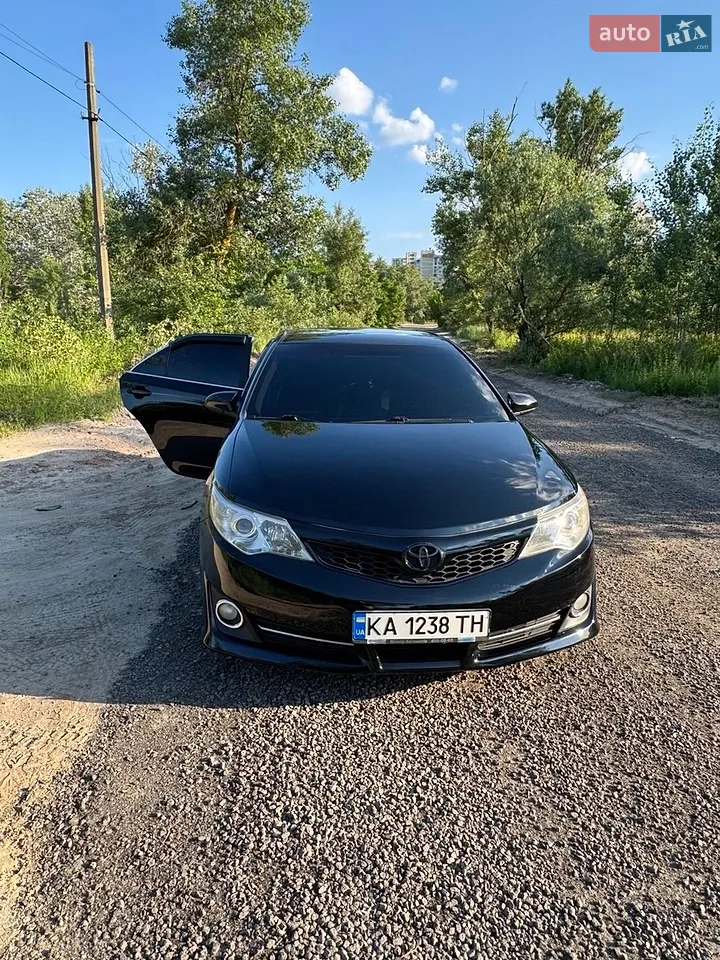 2014 Toyota Camry - мініатюра 32