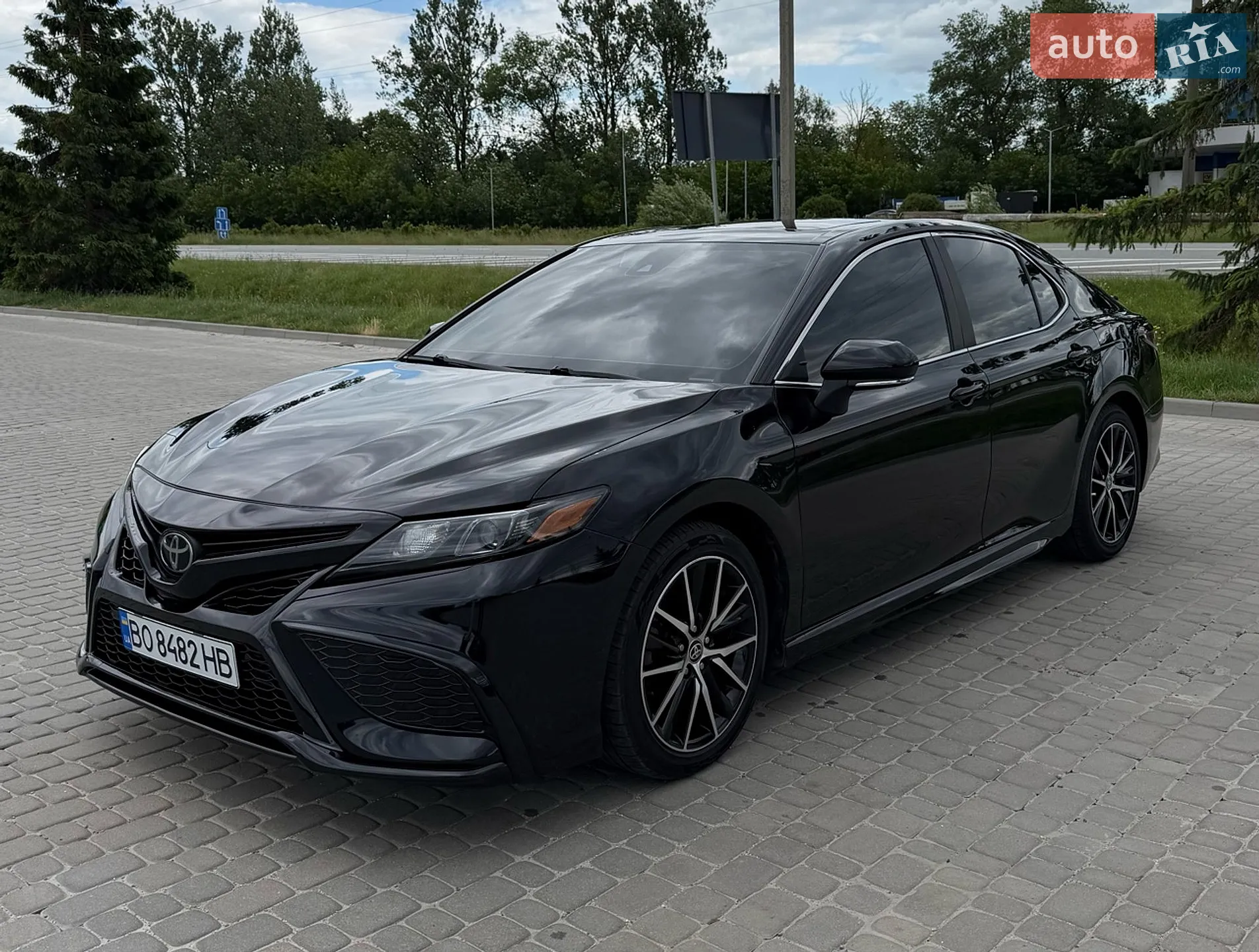 2020 Toyota Camry - мініатюра 3