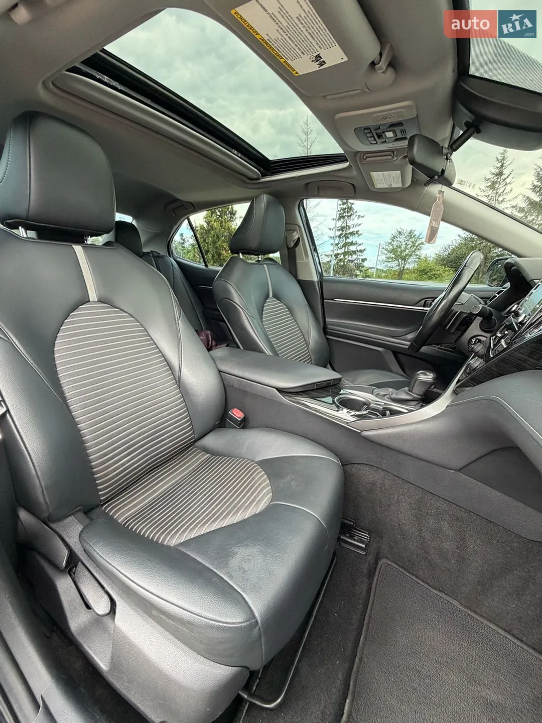 2020 Toyota Camry - мініатюра 23