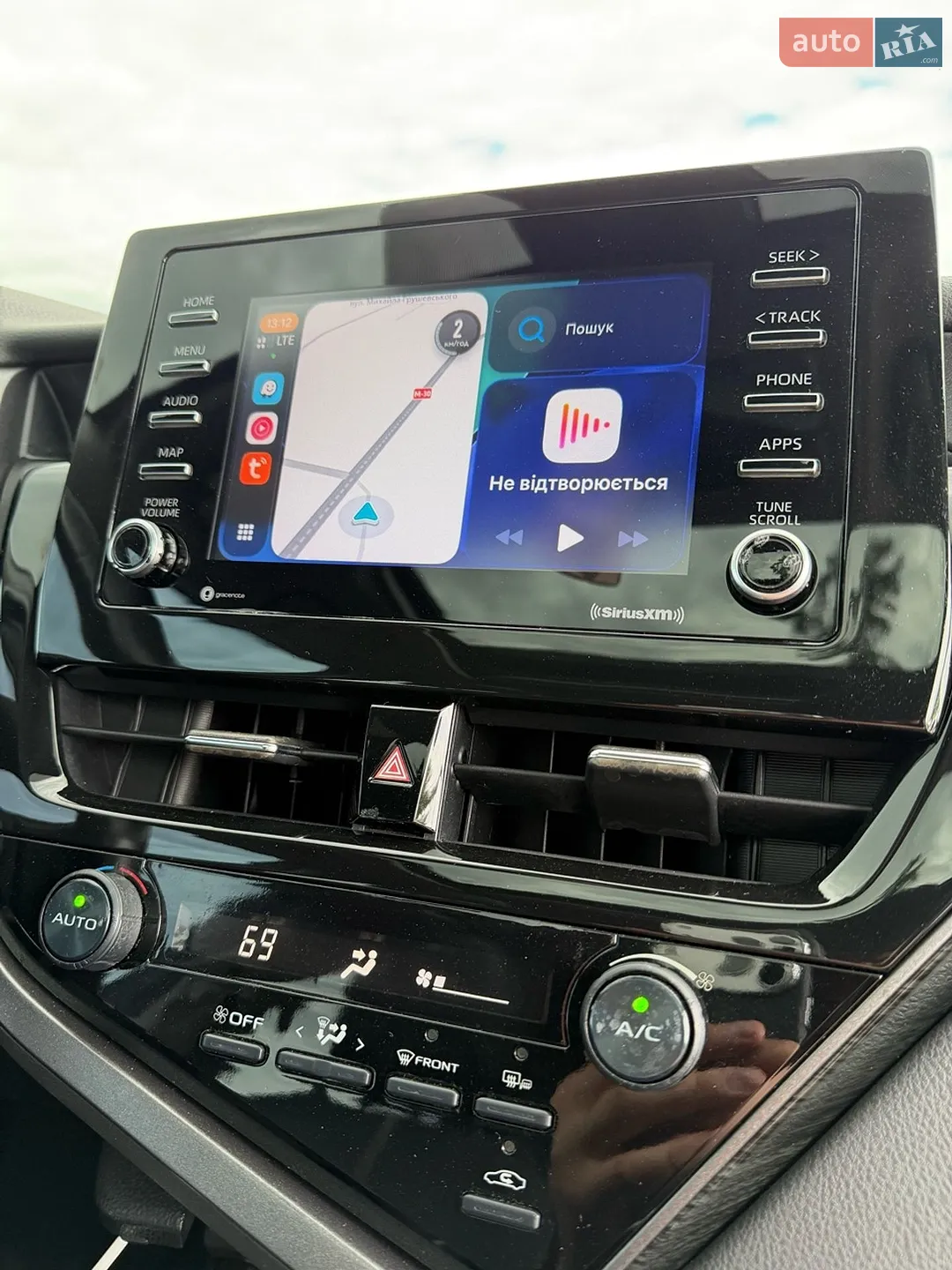 2020 Toyota Camry - мініатюра 14