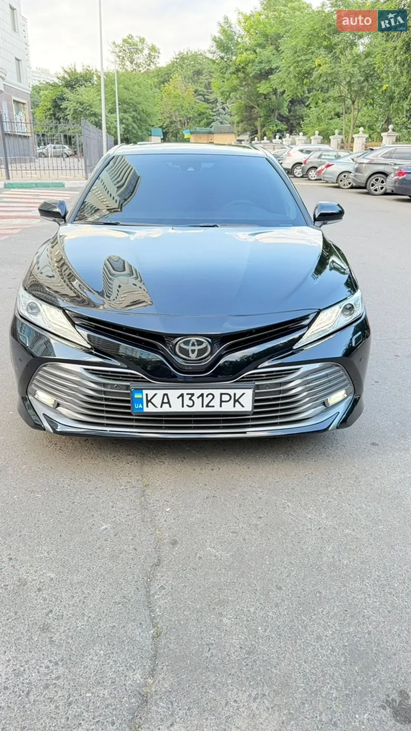 2017 Toyota Camry - мініатюра 2
