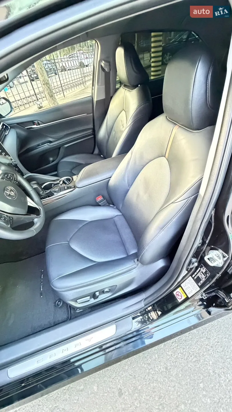 2017 Toyota Camry - мініатюра 31