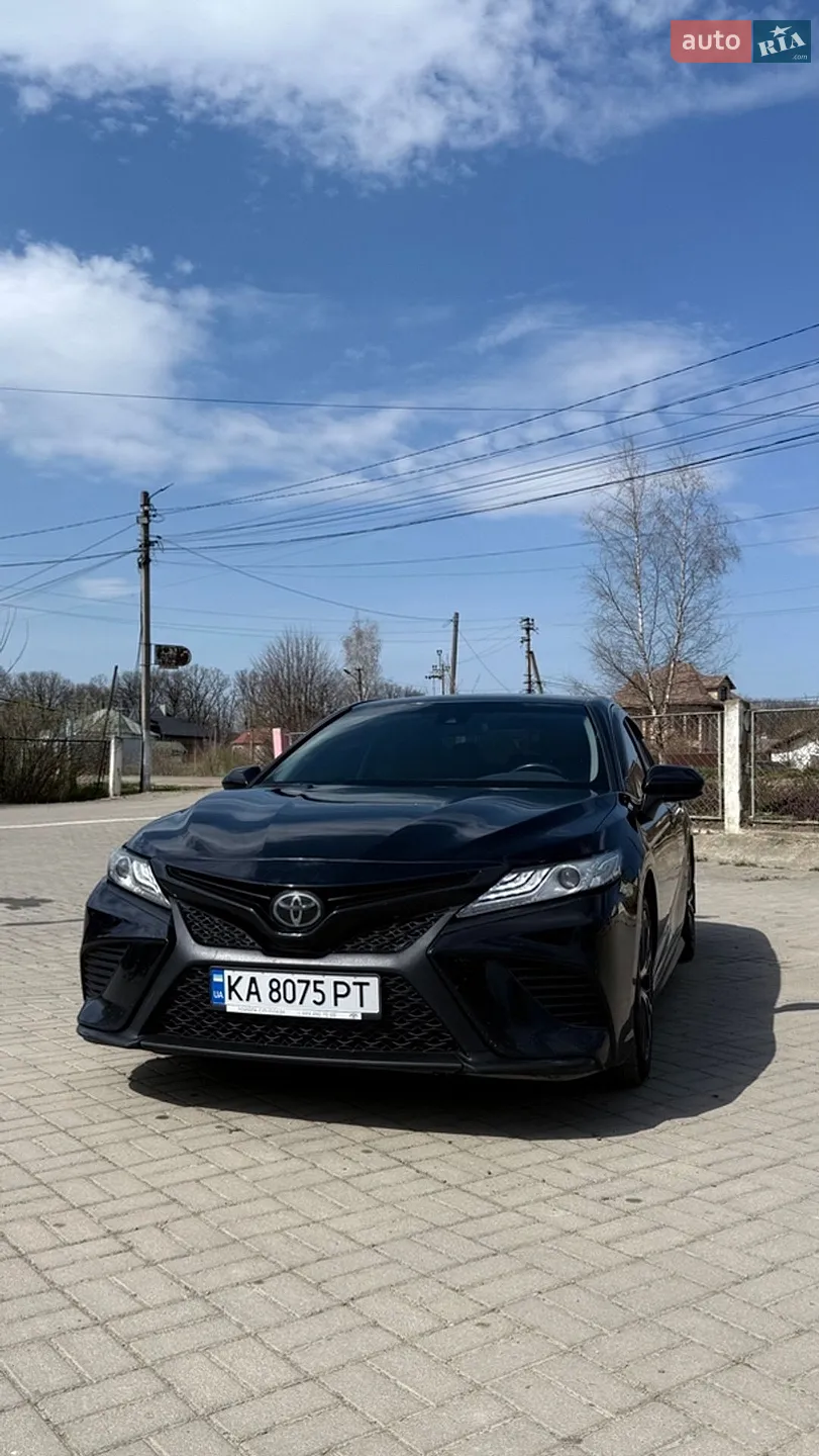 2019 Toyota Camry - мініатюра 2