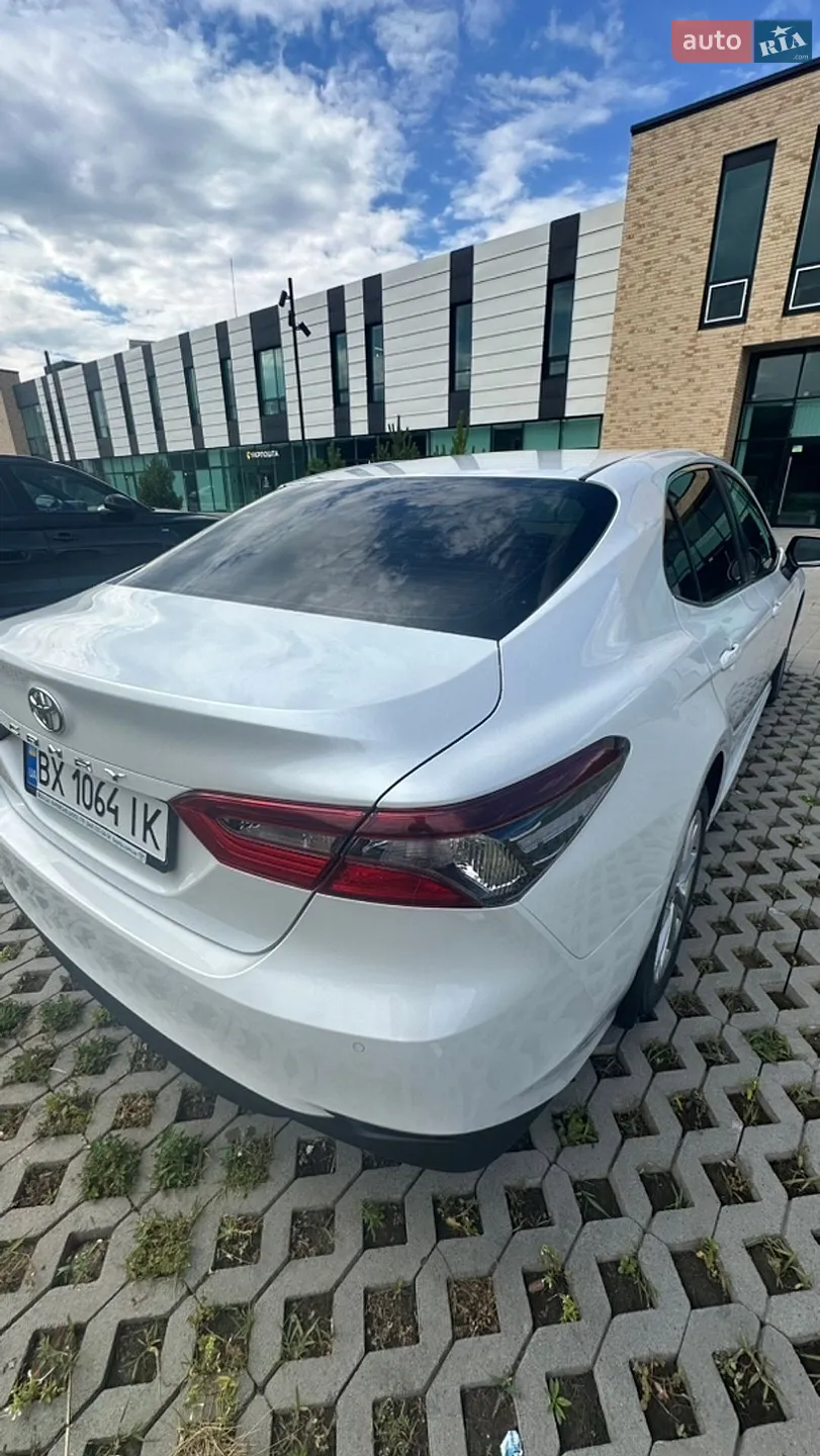 2021 Toyota Camry - мініатюра 17