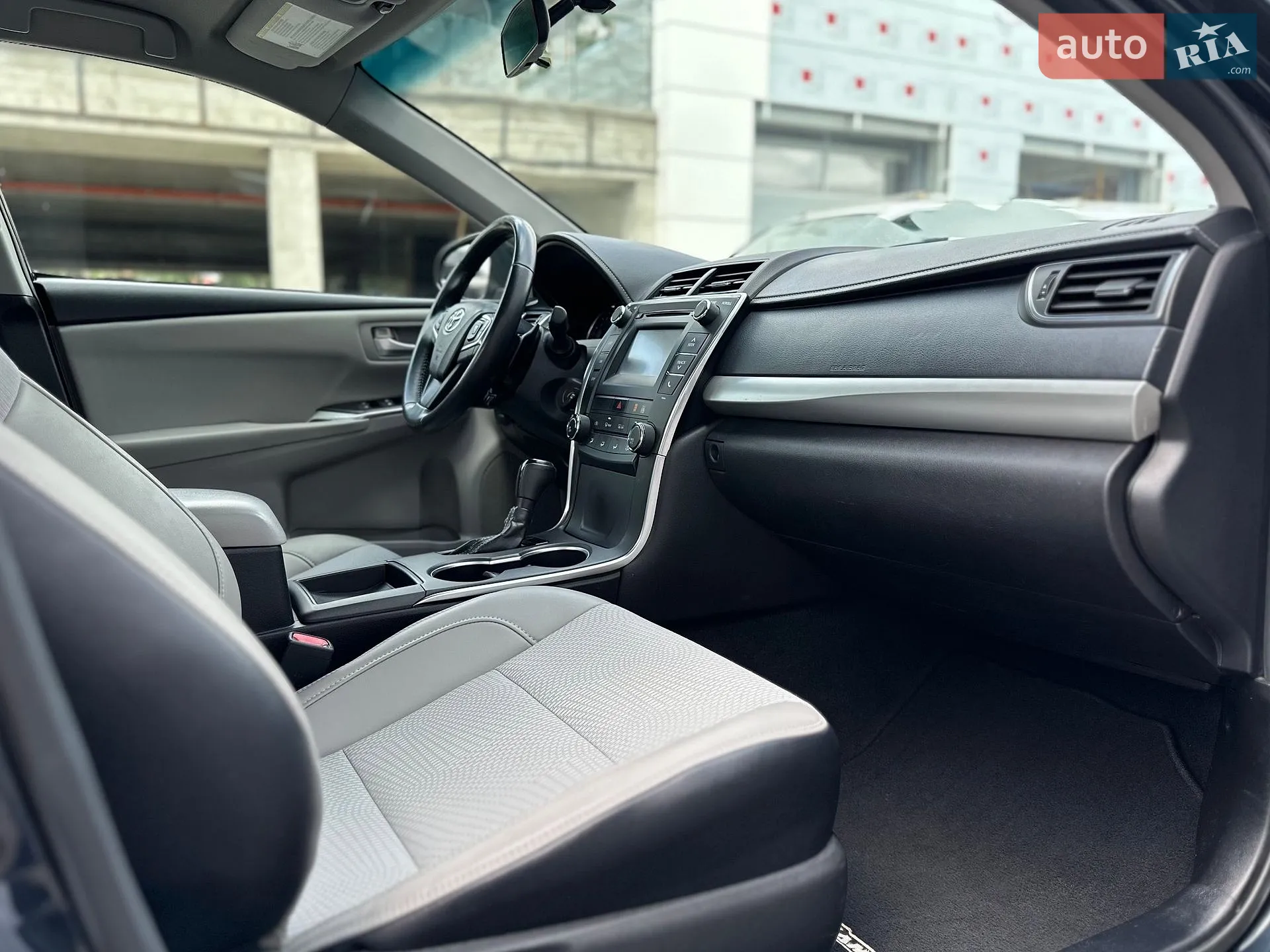 2017 Toyota Camry - мініатюра 8