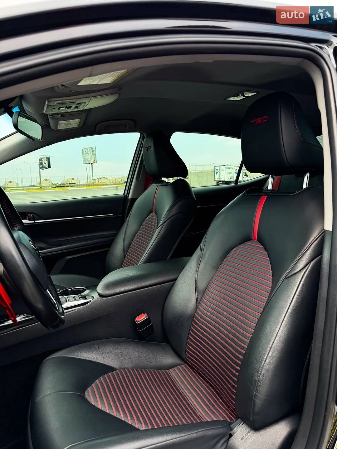 2020 Toyota Camry - мініатюра 16