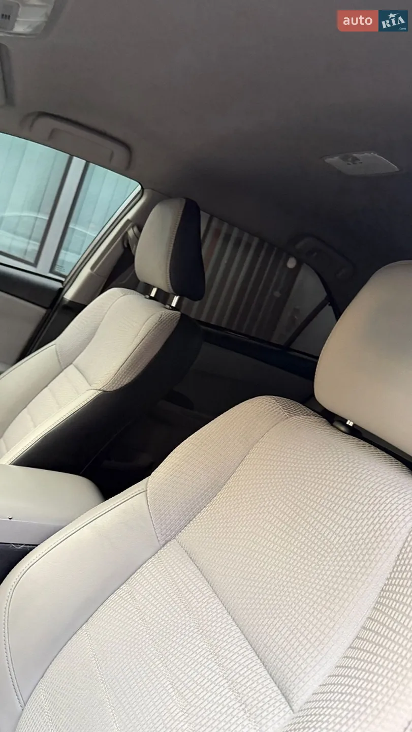 2017 Toyota Camry - мініатюра 14