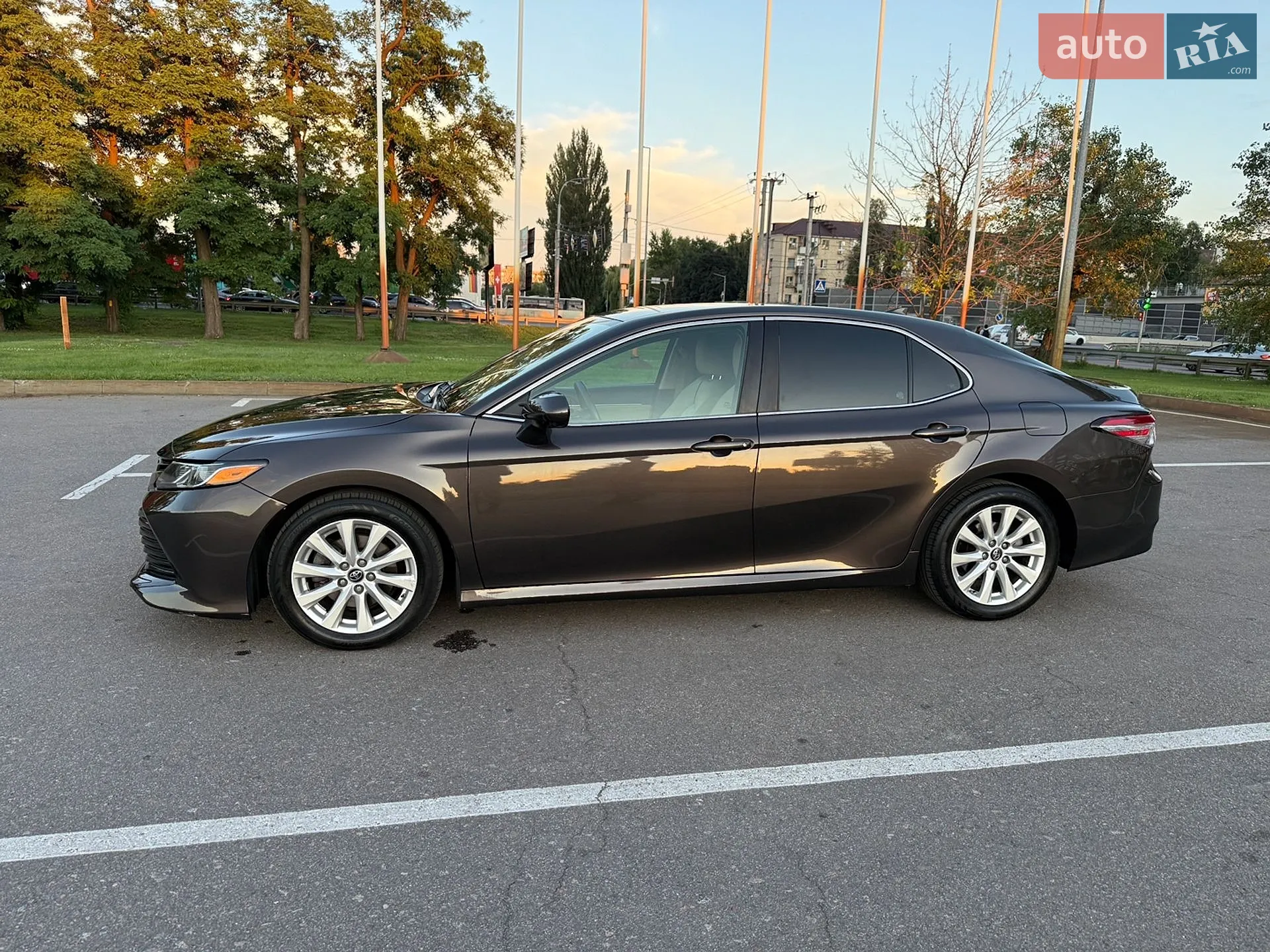 2018 Toyota Camry - мініатюра 26