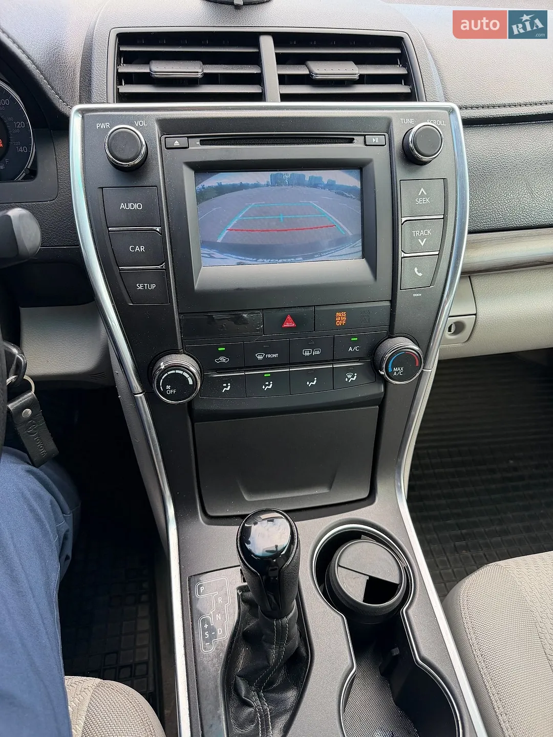 2016 Toyota Camry - мініатюра 13