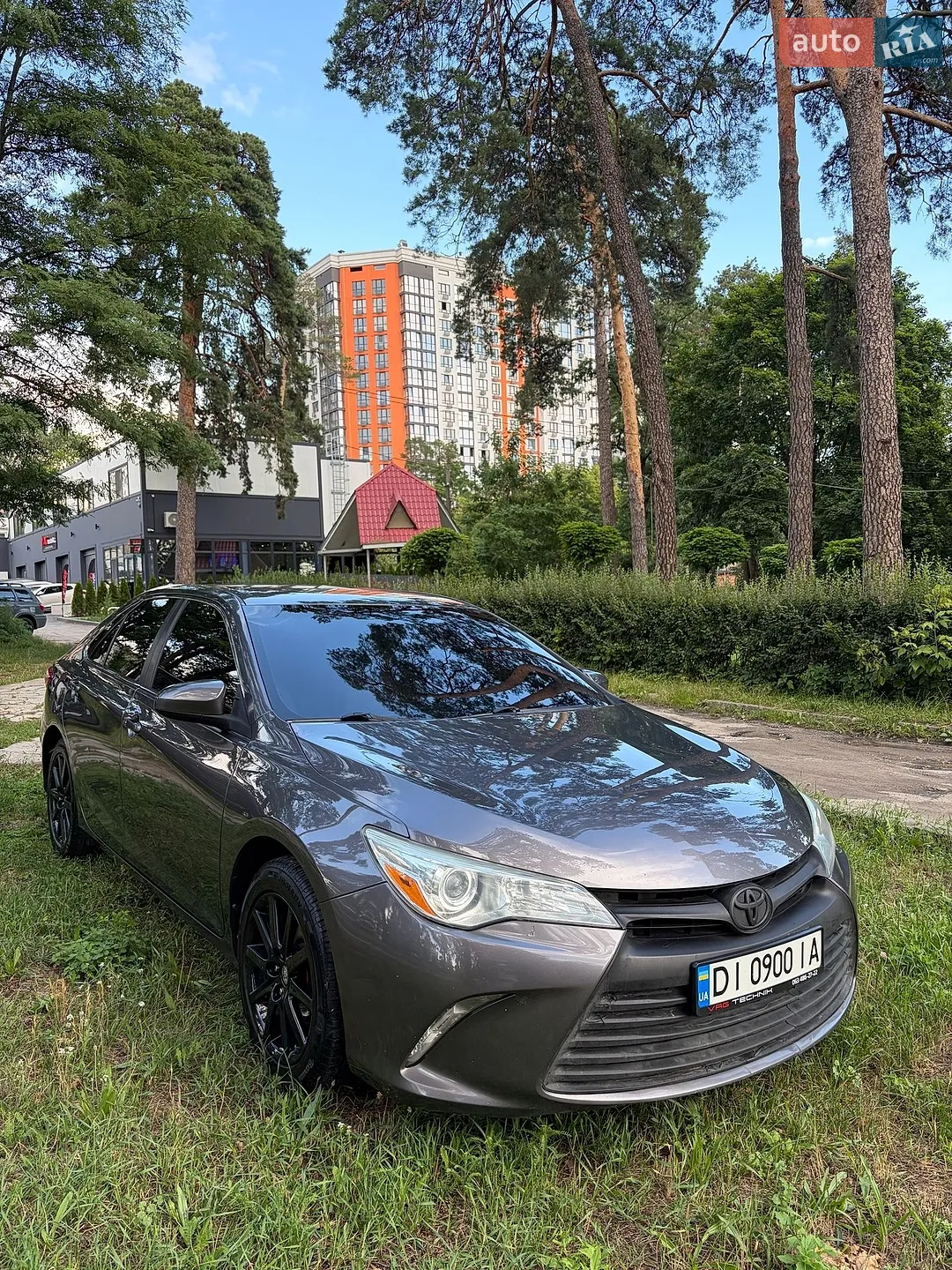 2015 Toyota Camry - фото 1