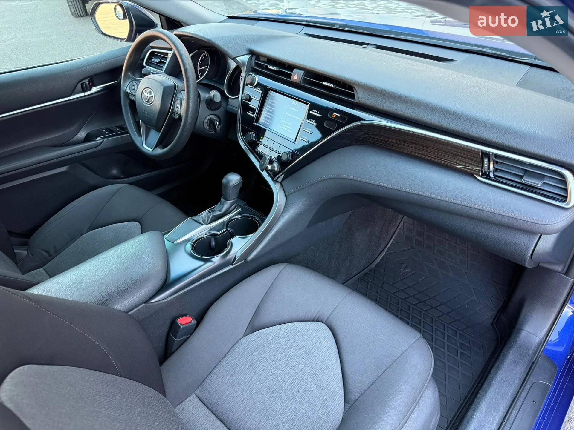 2017 Toyota Camry - мініатюра 16