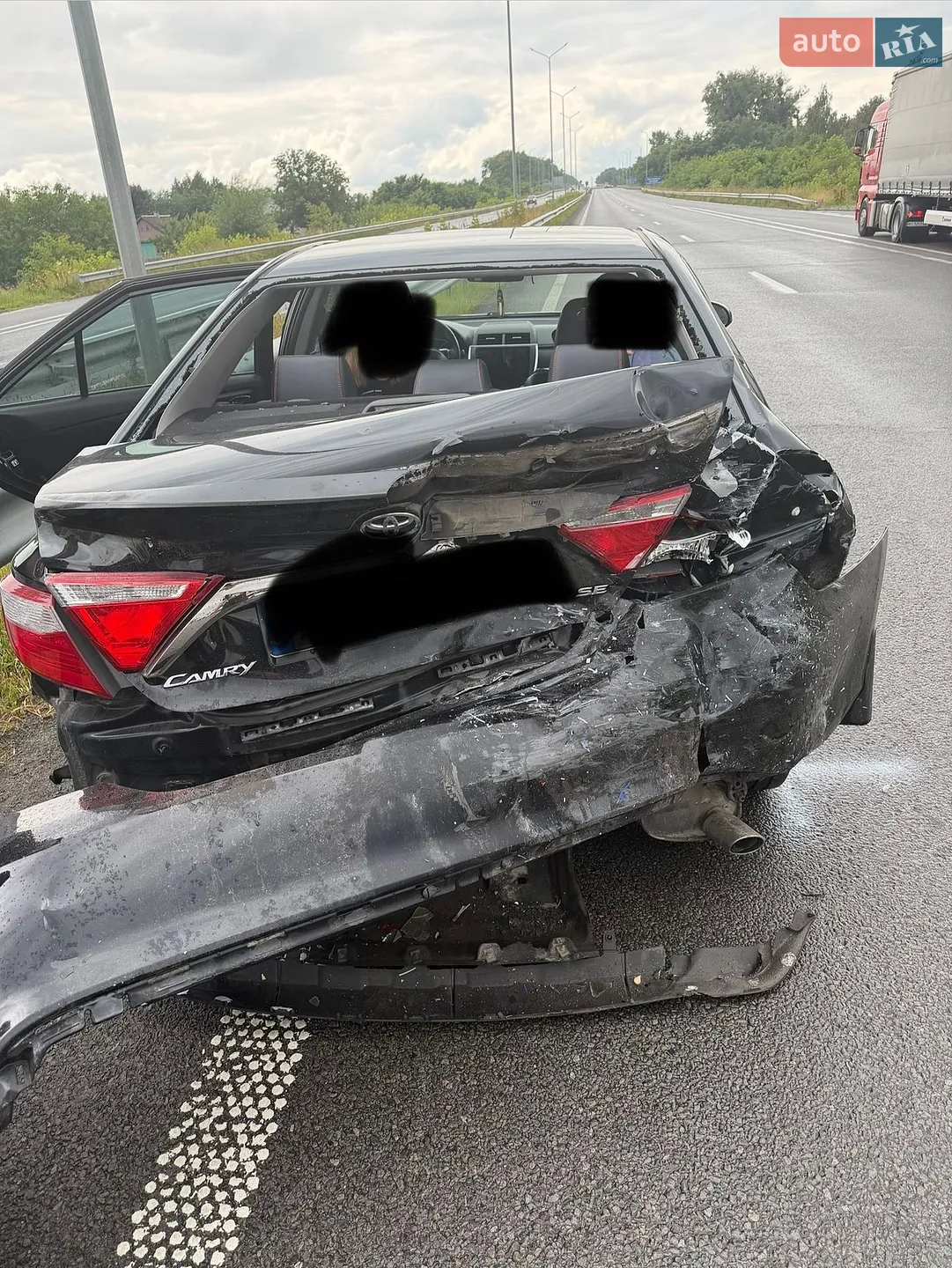 2014 Toyota Camry - фото 1