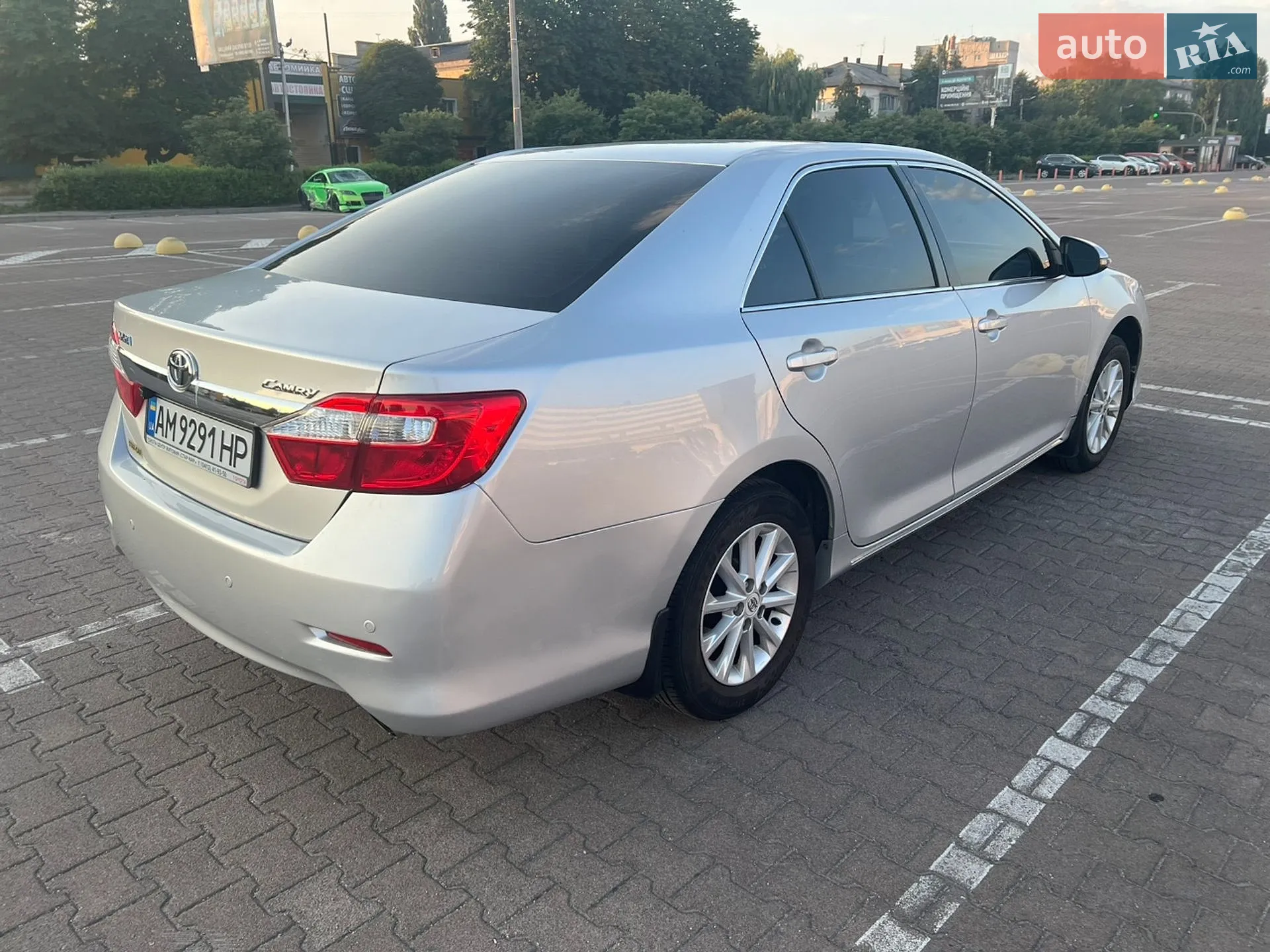 2012 Toyota Camry - мініатюра 2