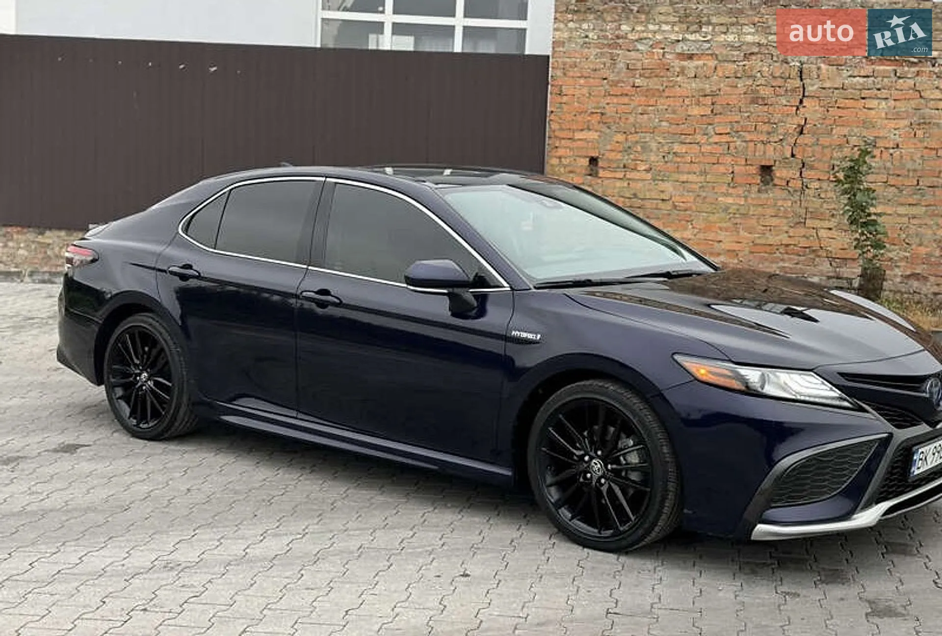 2021 Toyota Camry - мініатюра 3