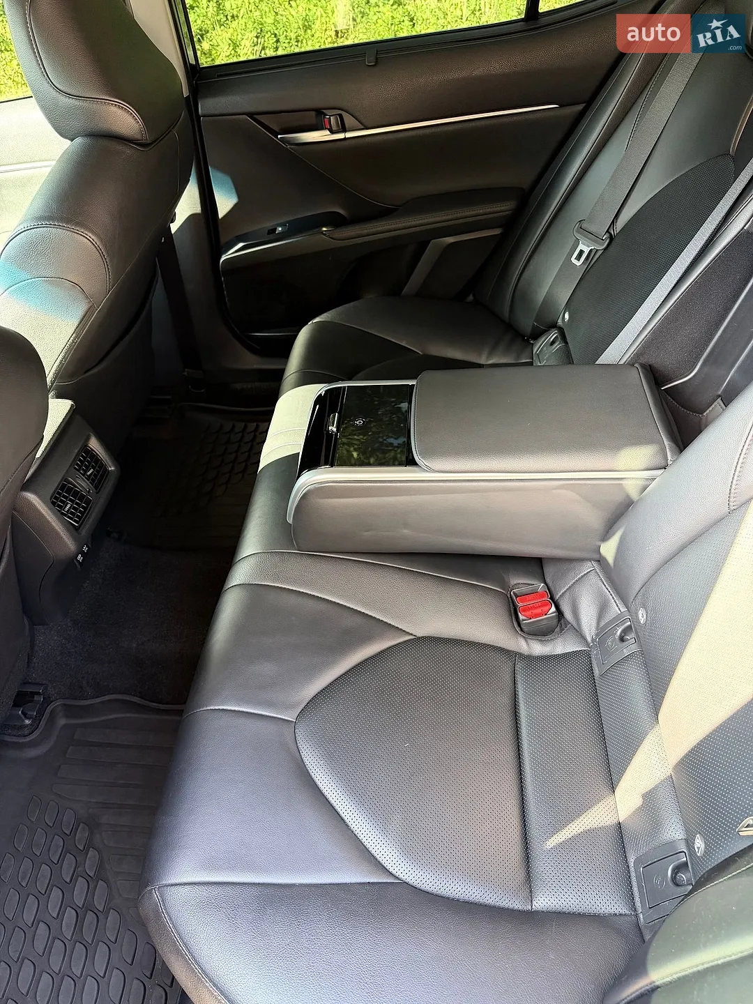 2019 Toyota Camry - мініатюра 28