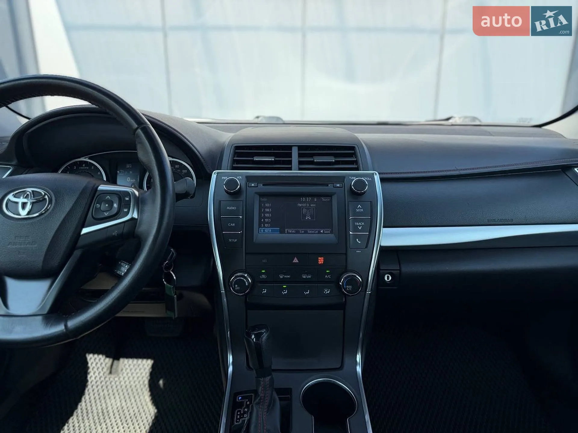 2015 Toyota Camry - мініатюра 19