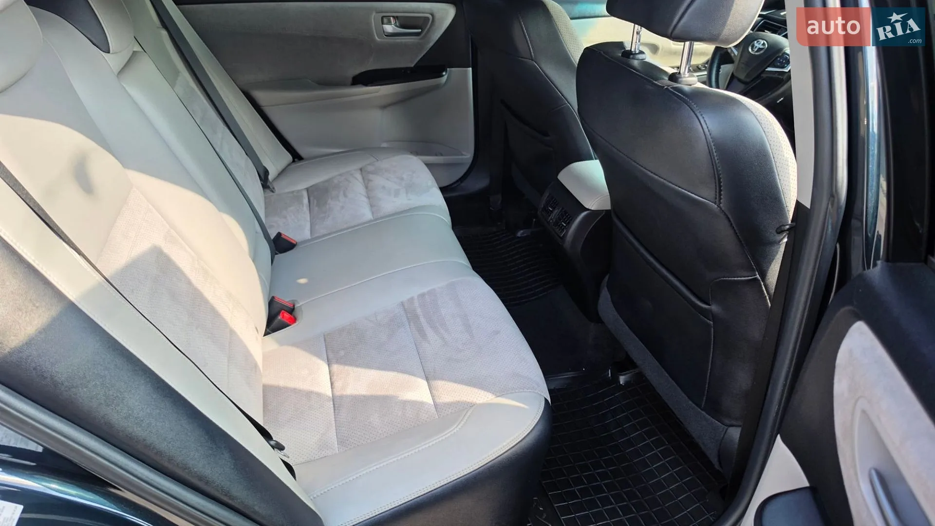 2014 Toyota Camry - мініатюра 12