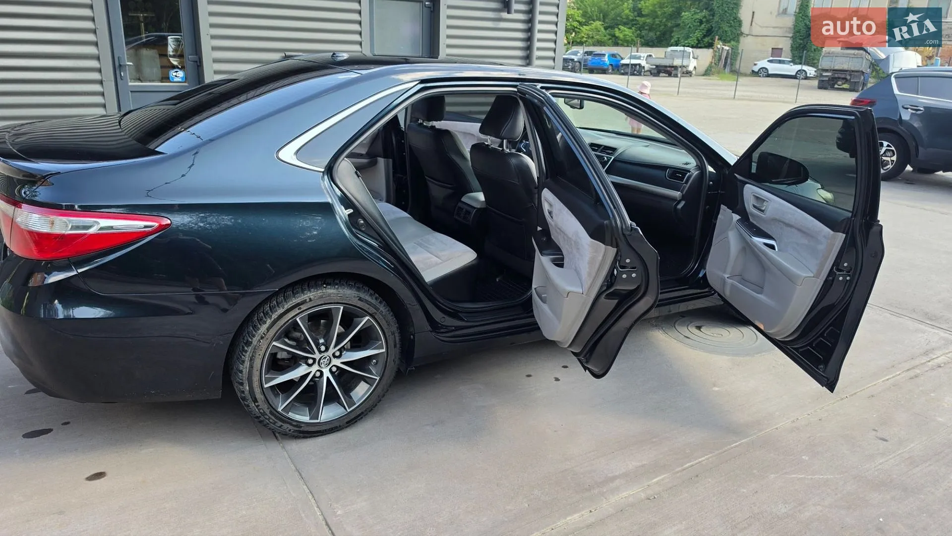 2014 Toyota Camry - мініатюра 30
