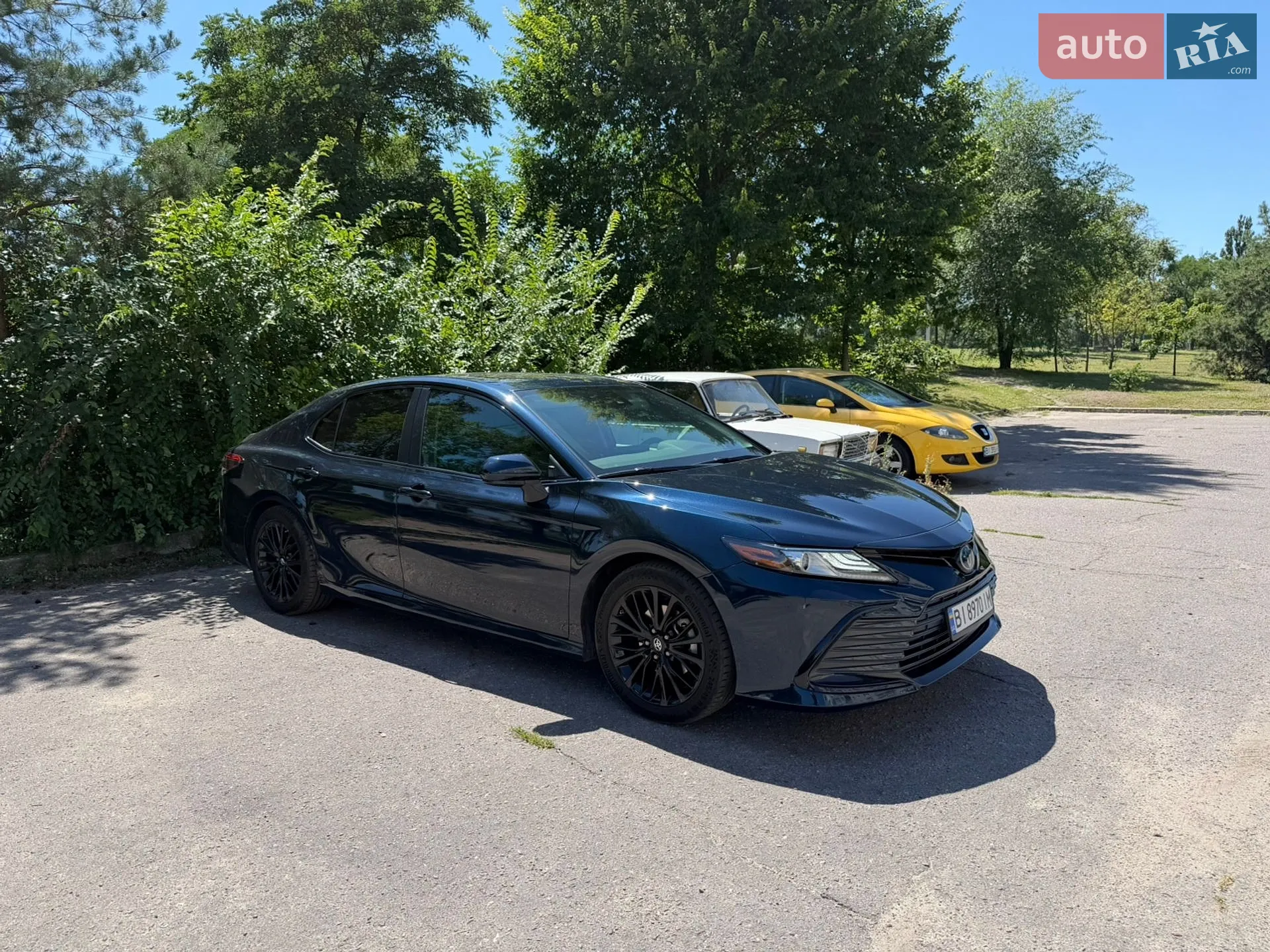 2021 Toyota Camry - мініатюра 3