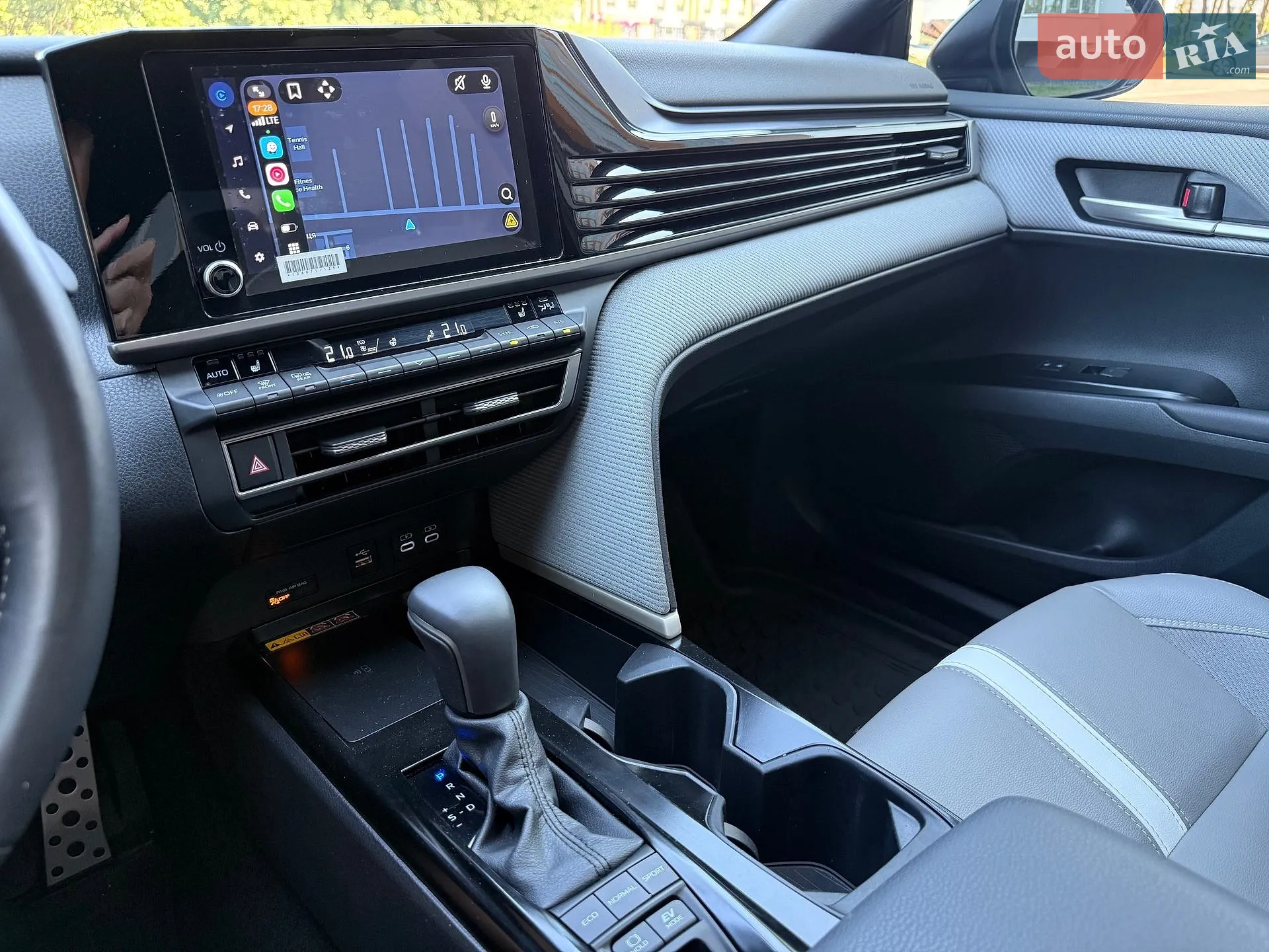 2025 Toyota Camry - мініатюра 30