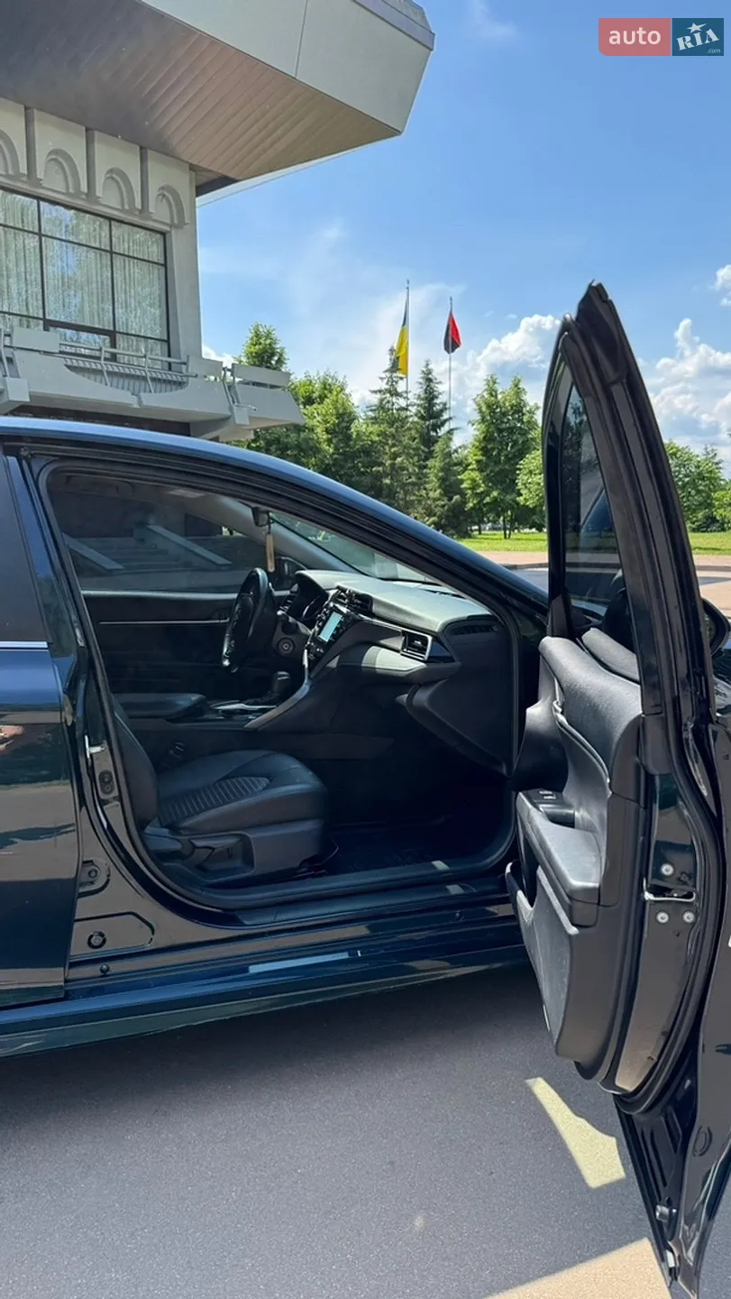 2018 Toyota Camry - мініатюра 17