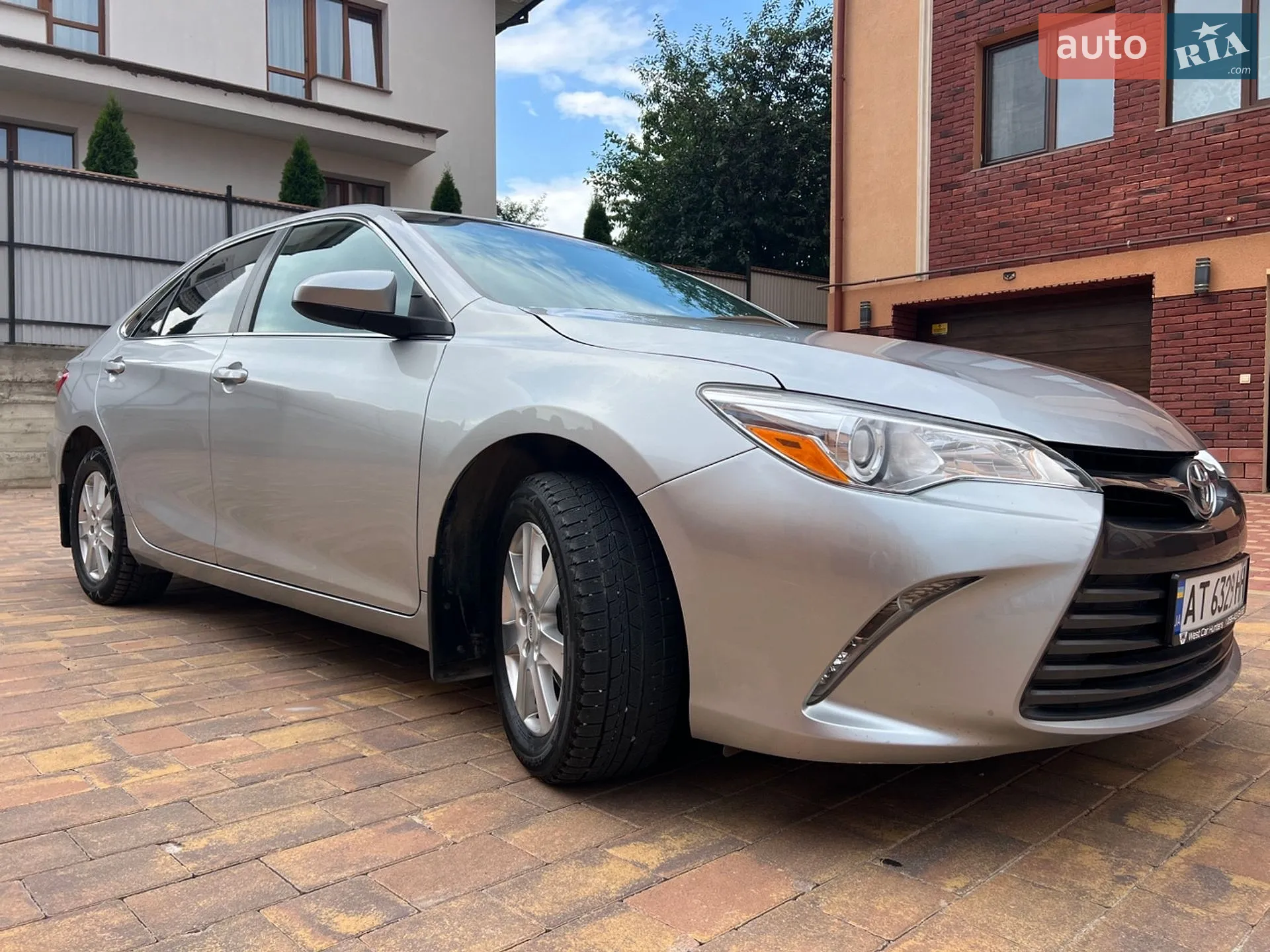2016 Toyota Camry - фото 1
