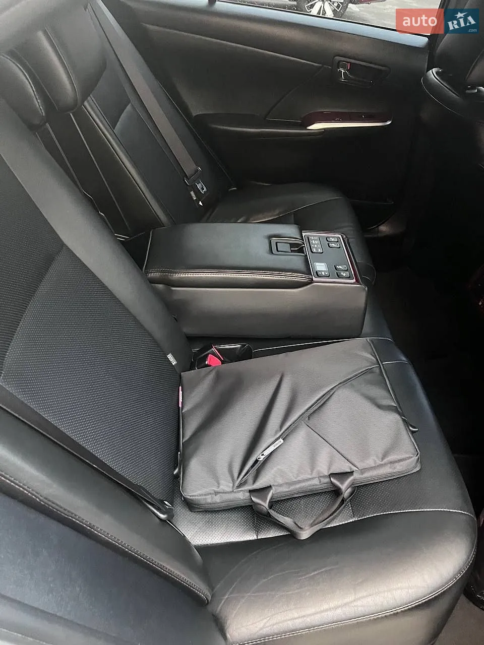 2012 Toyota Camry - мініатюра 10