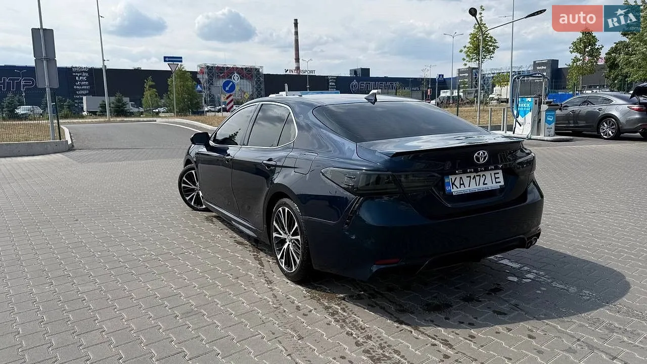 2019 Toyota Camry - мініатюра 3