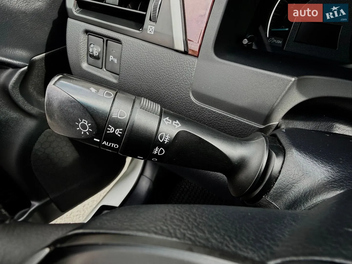 2011 Toyota Camry - мініатюра 18