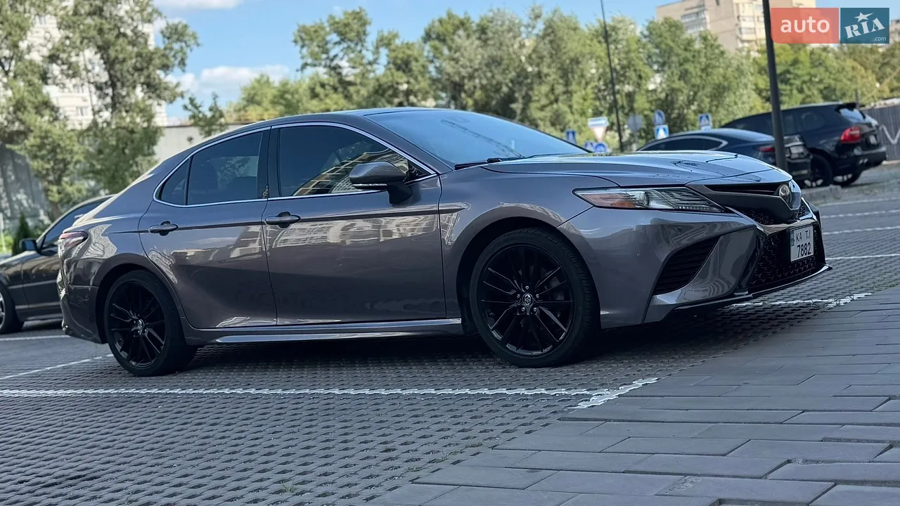 2019 Toyota Camry - мініатюра 16