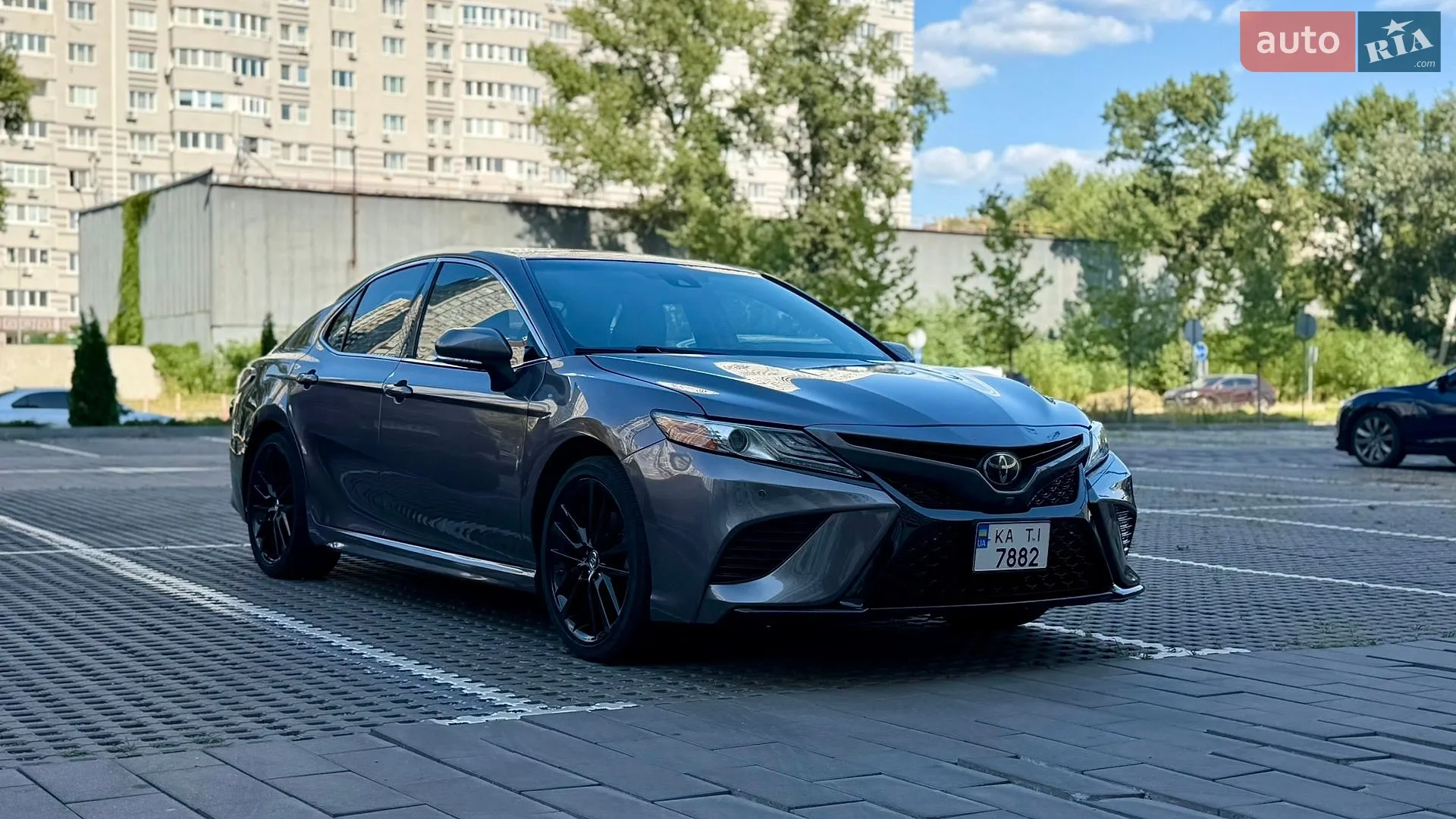 2018 Toyota Camry - мініатюра 2