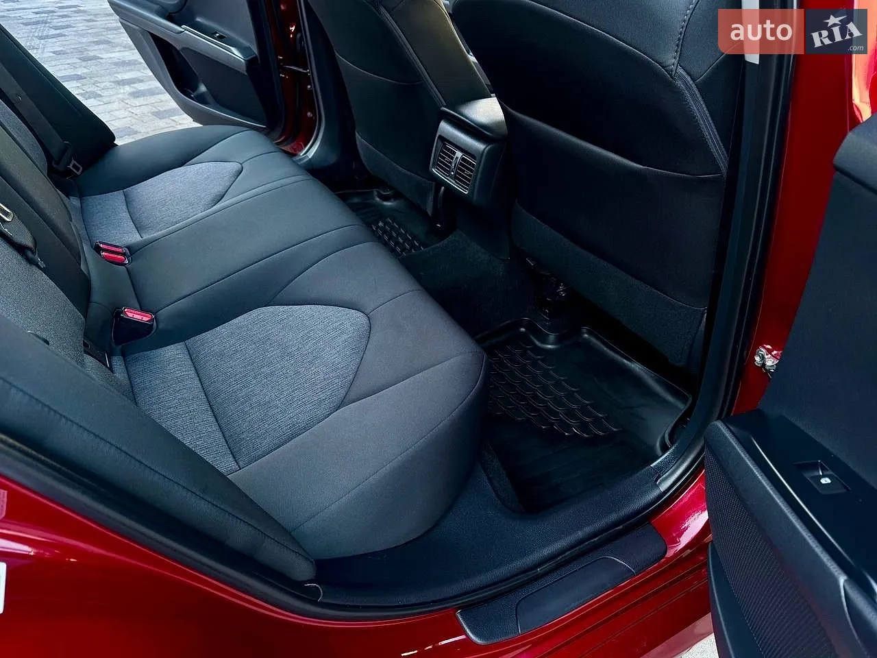 2018 Toyota Camry - мініатюра 26