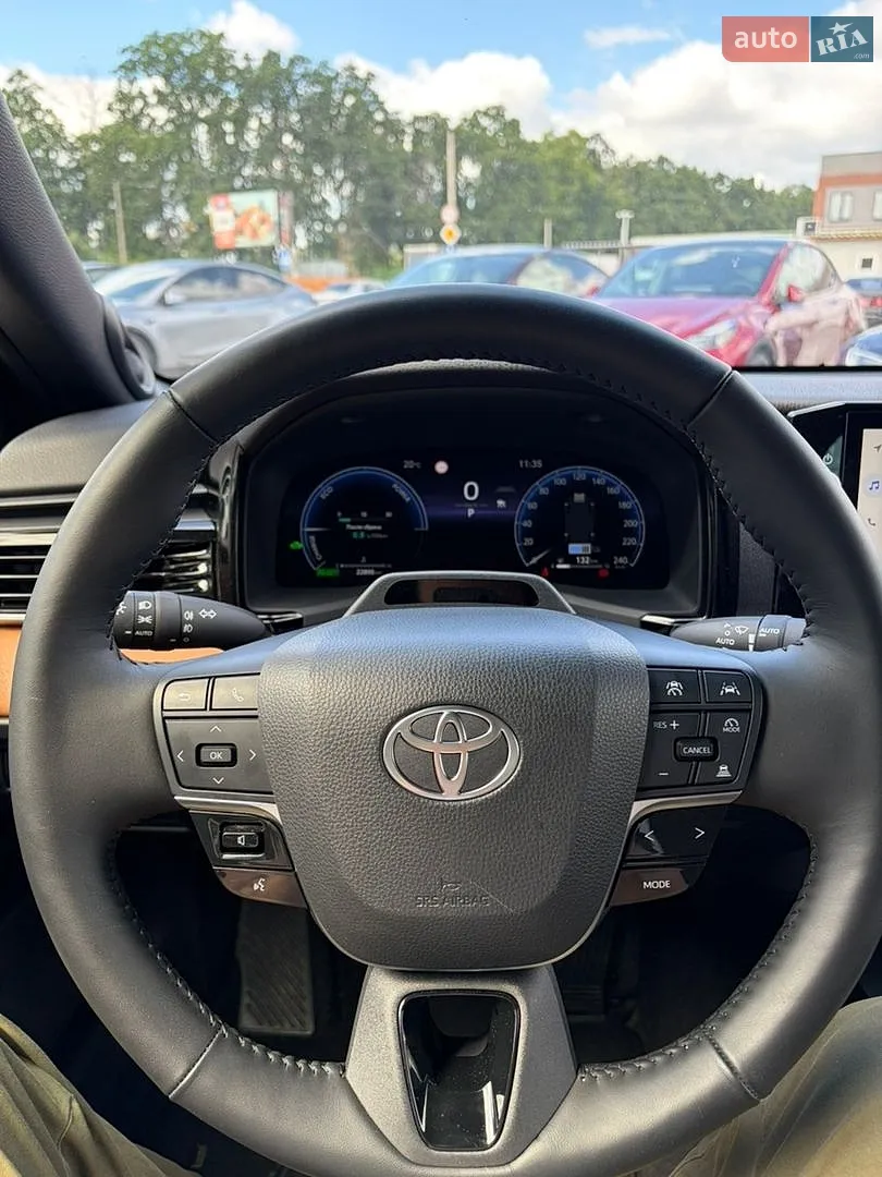 2025 Toyota Camry - мініатюра 17