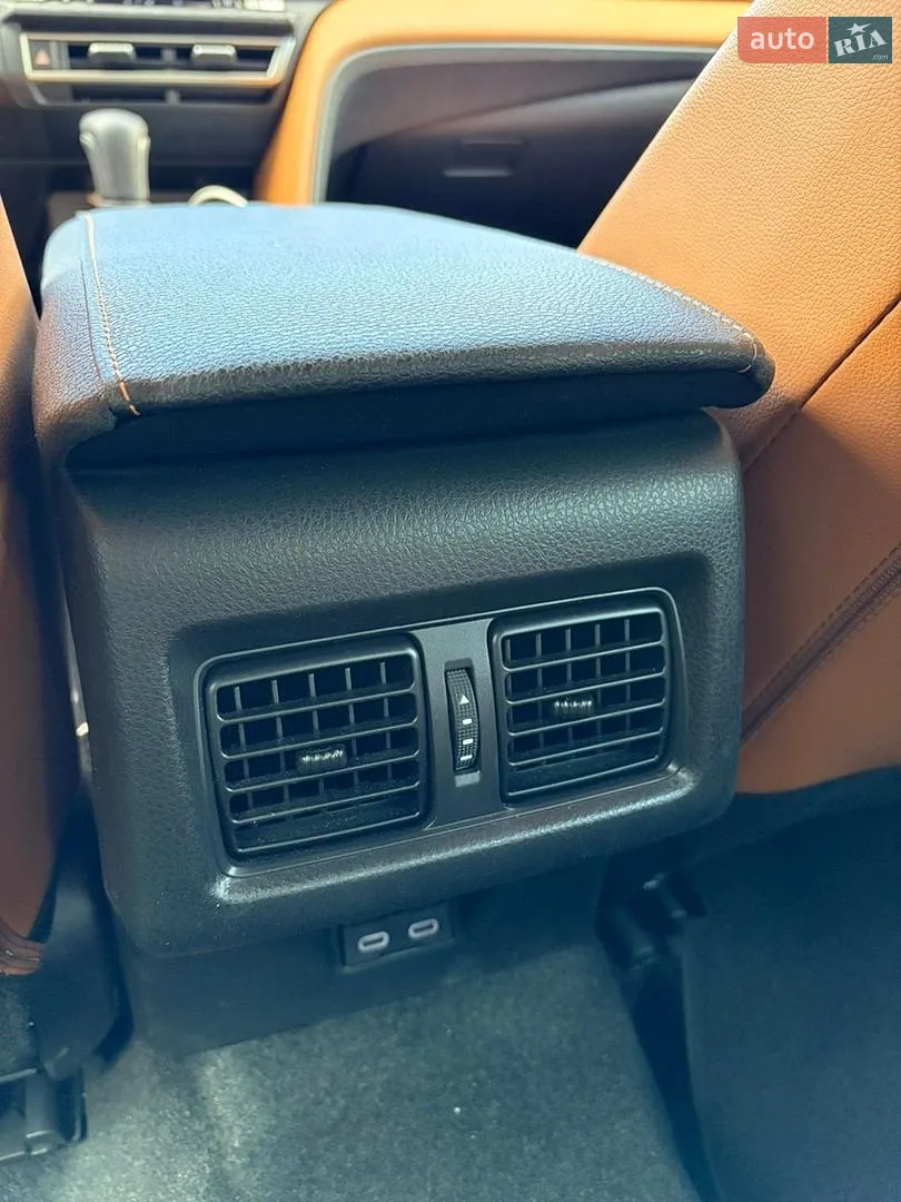 2025 Toyota Camry - мініатюра 21