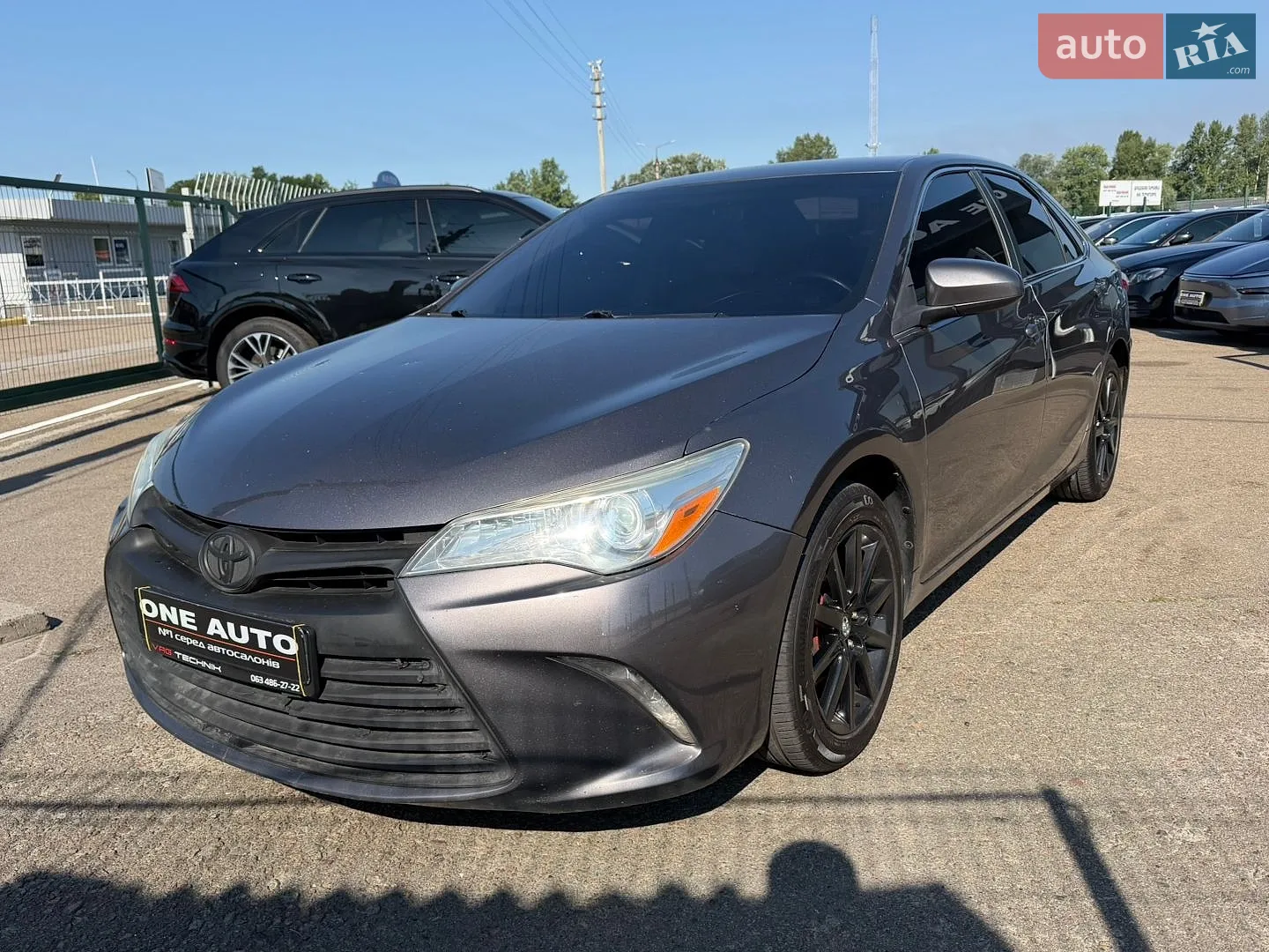 2015 Toyota Camry - фото 1