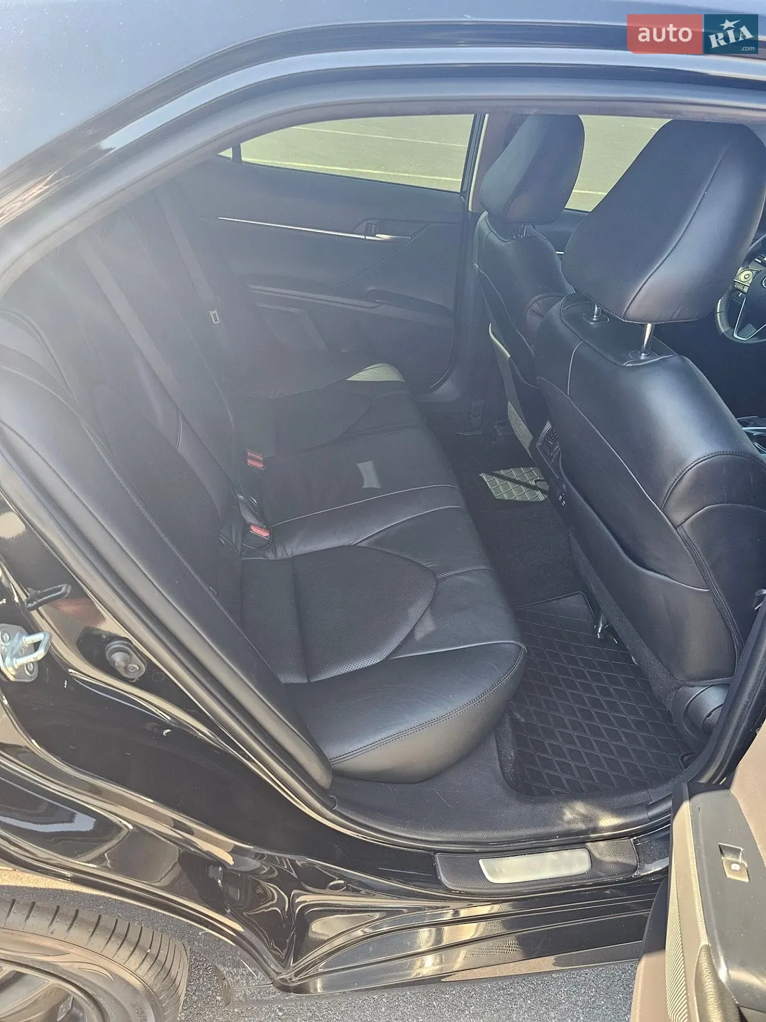2018 Toyota Camry - мініатюра 12