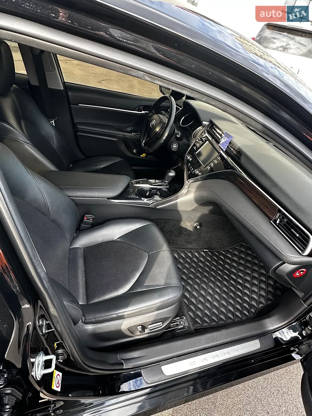 2017 Toyota Camry - мініатюра 25