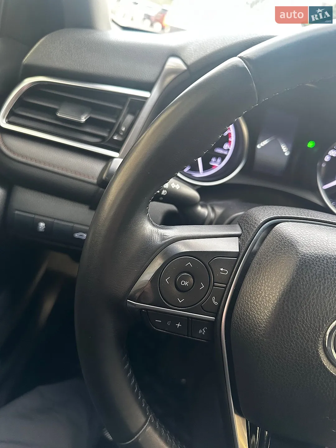2017 Toyota Camry - мініатюра 31