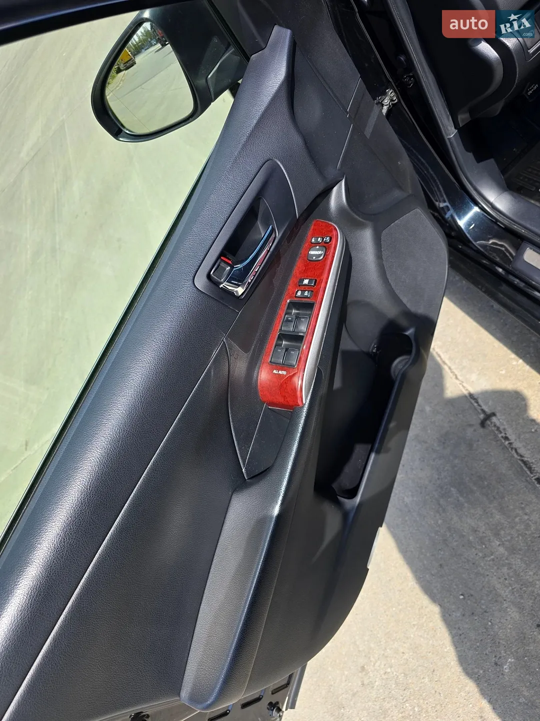 2011 Toyota Camry - мініатюра 16