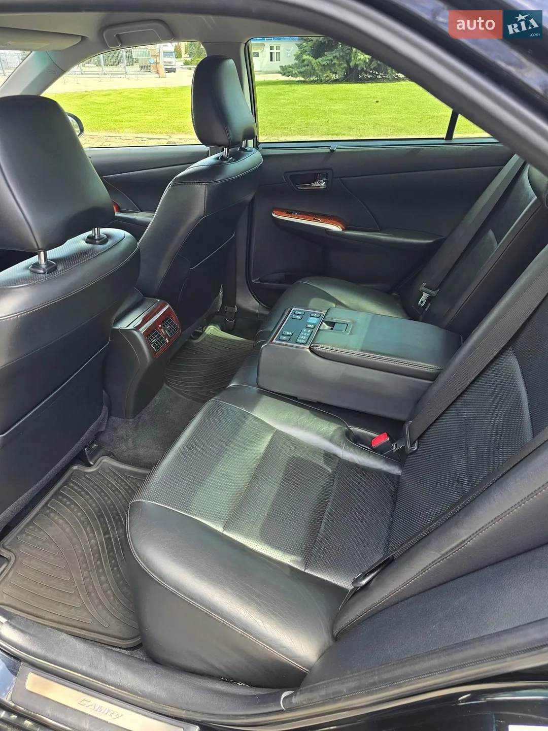 2011 Toyota Camry - мініатюра 21