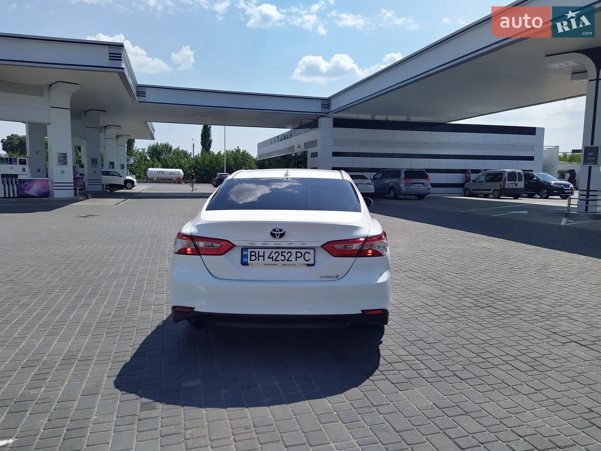 2018 Toyota Camry - мініатюра 2