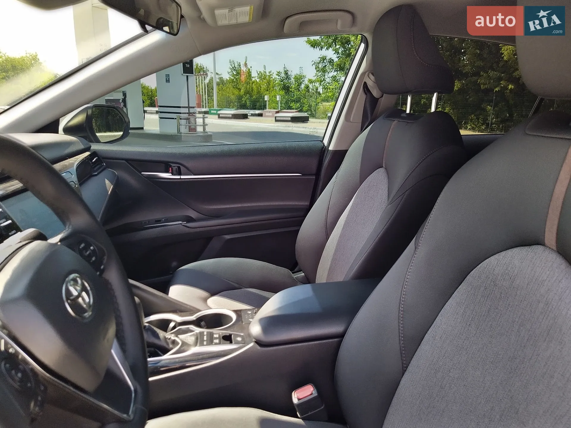2018 Toyota Camry - мініатюра 20