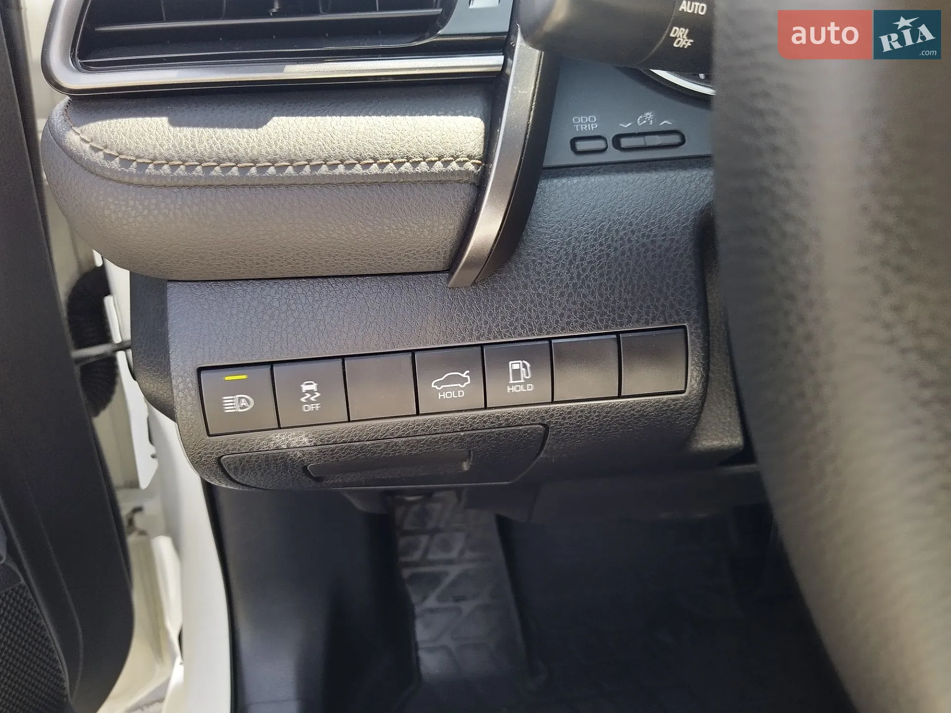 2018 Toyota Camry - мініатюра 19