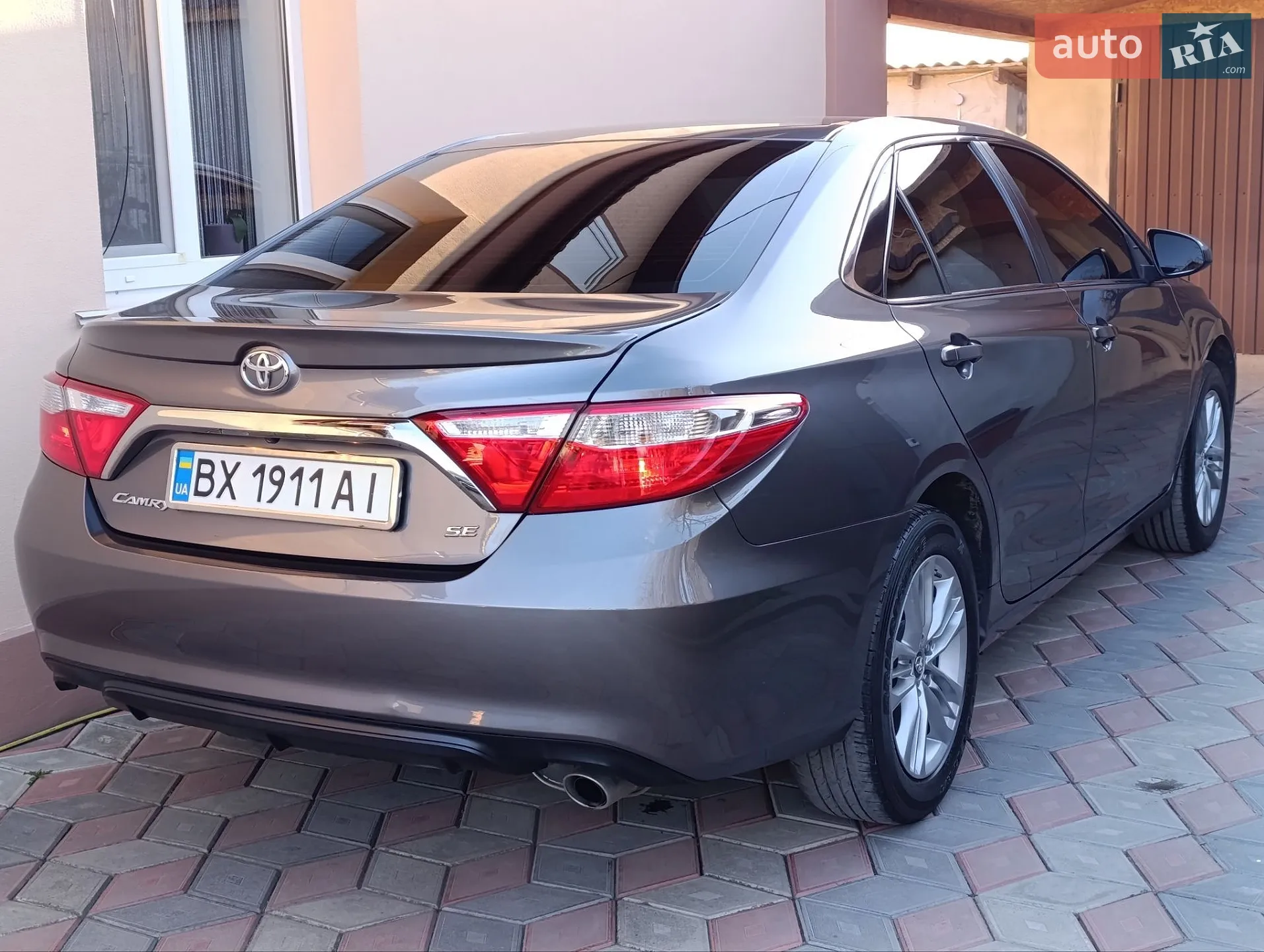 2016 Toyota Camry - фото 1